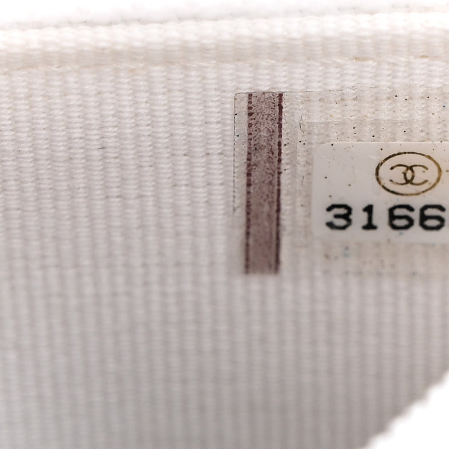 Calfskin Quilted Maxi Pearls Clutch With Chain White