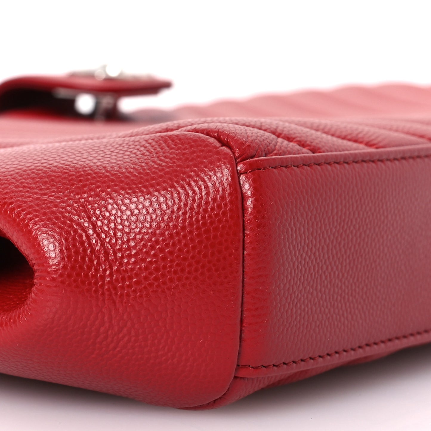 Caviar Chevron Quilted Framed Clutch Red