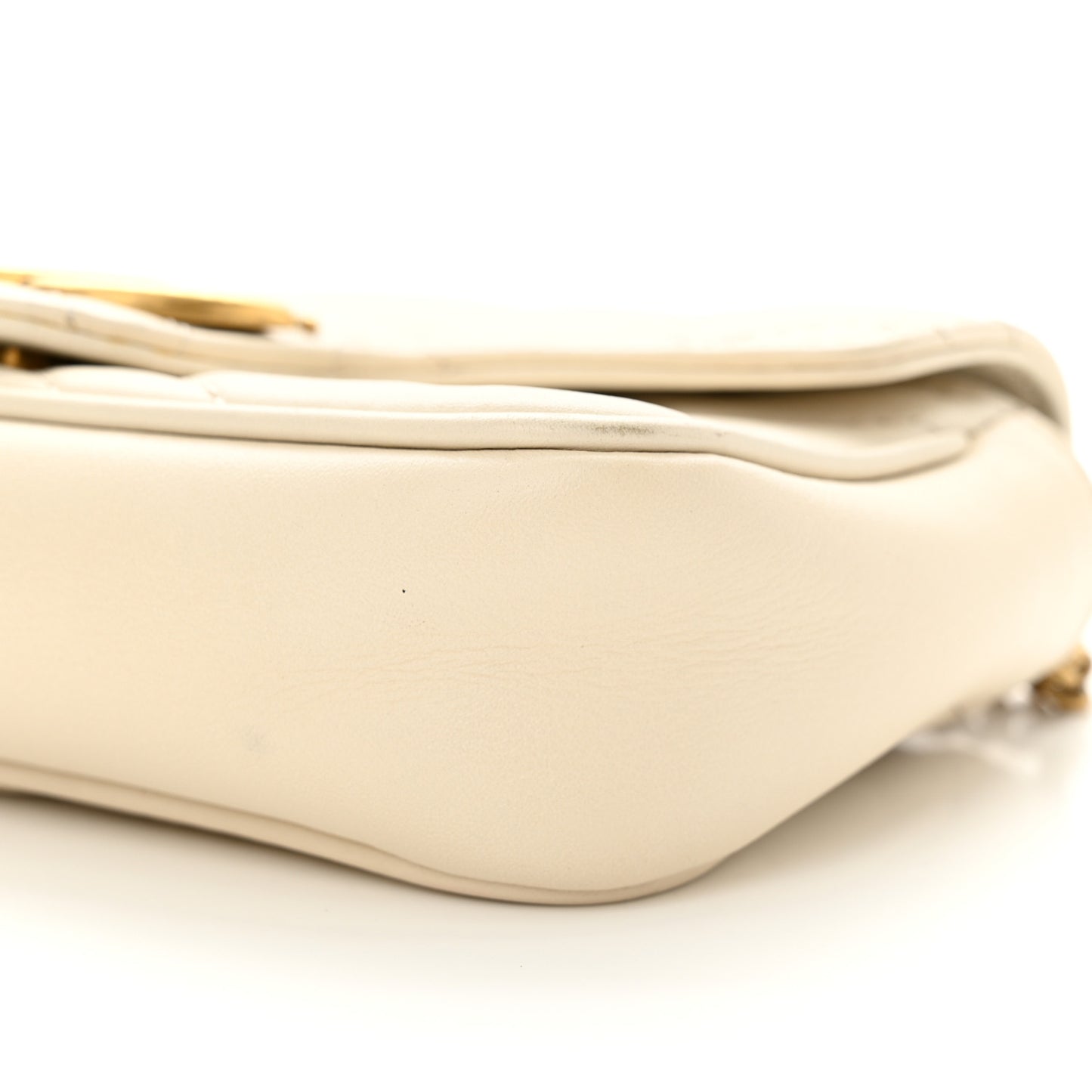 Calfskin Matelasse Super Mini GG Marmont Shoulder Bag White