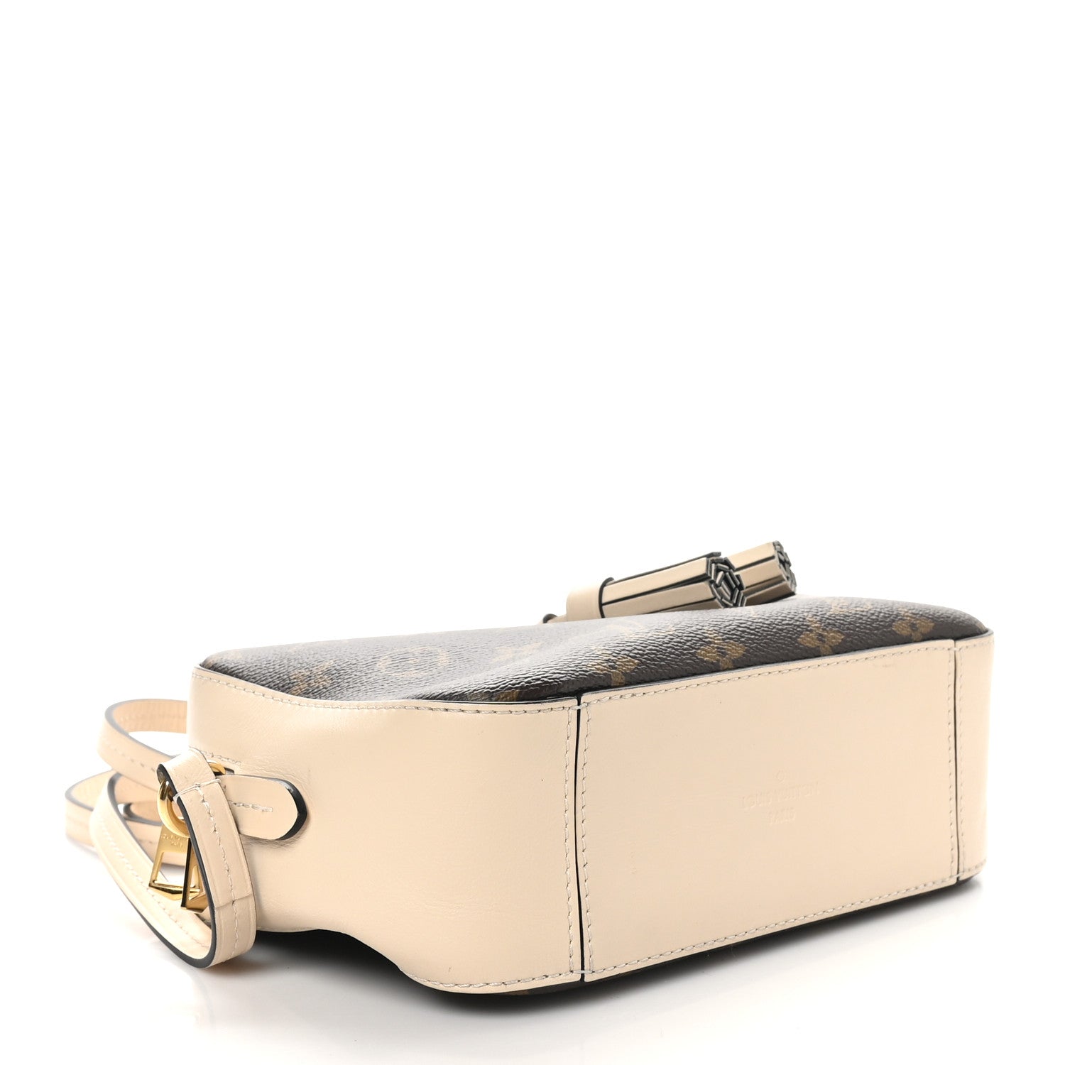 Louis Vuitton Monogram Saintonge Creme 4 of 9