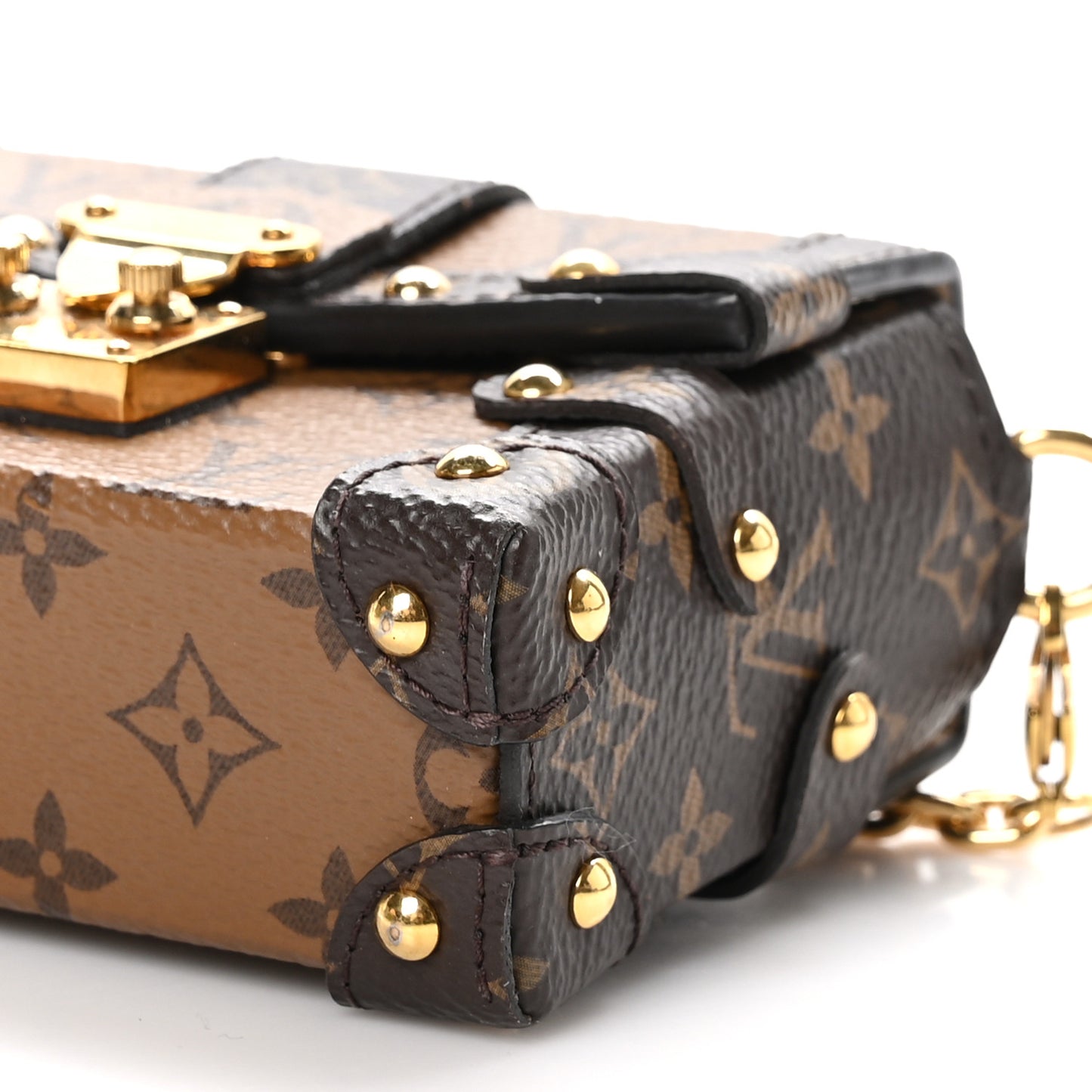 Reverse Monogram Essential Trunk NM