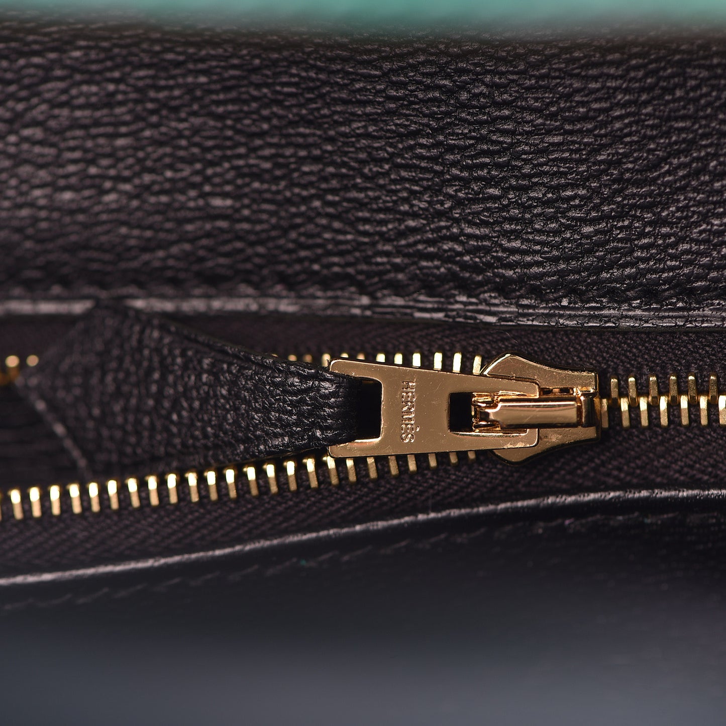 Shiny Niloticus Crocodile Horseshoe Birkin 30 Vert Emeraude Black