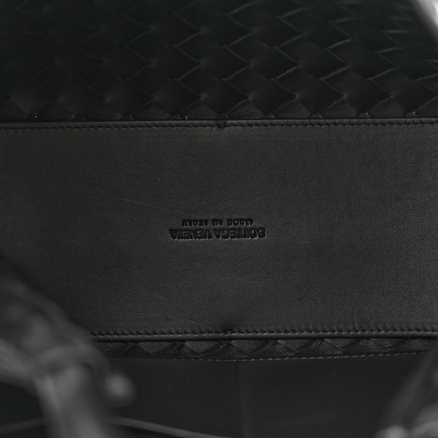 Nappa Intrecciato Medium Andiamo Shoulder Bag Black