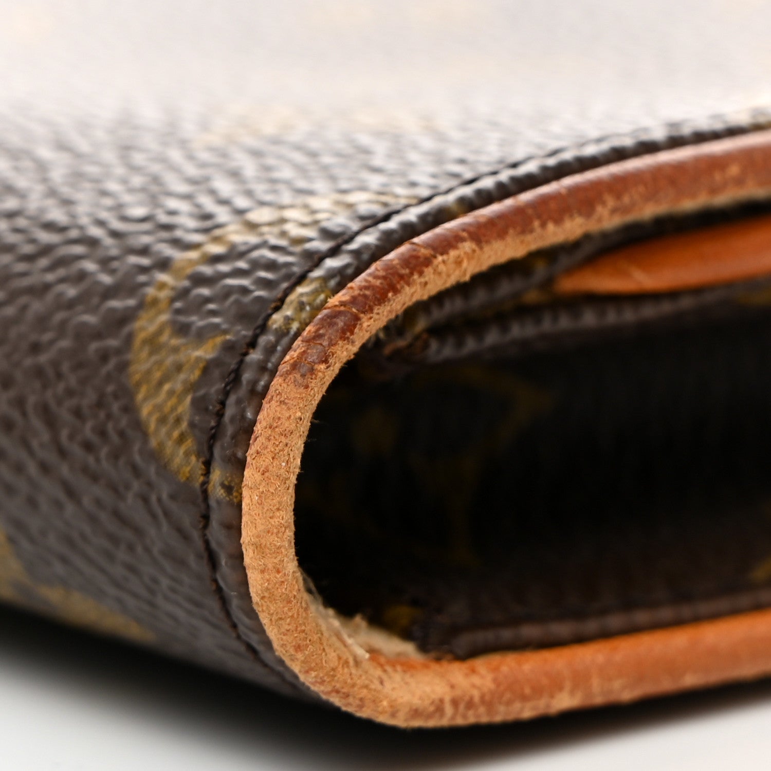 Louis Vuitton Monogram Pochette Twin GM 12 of 13