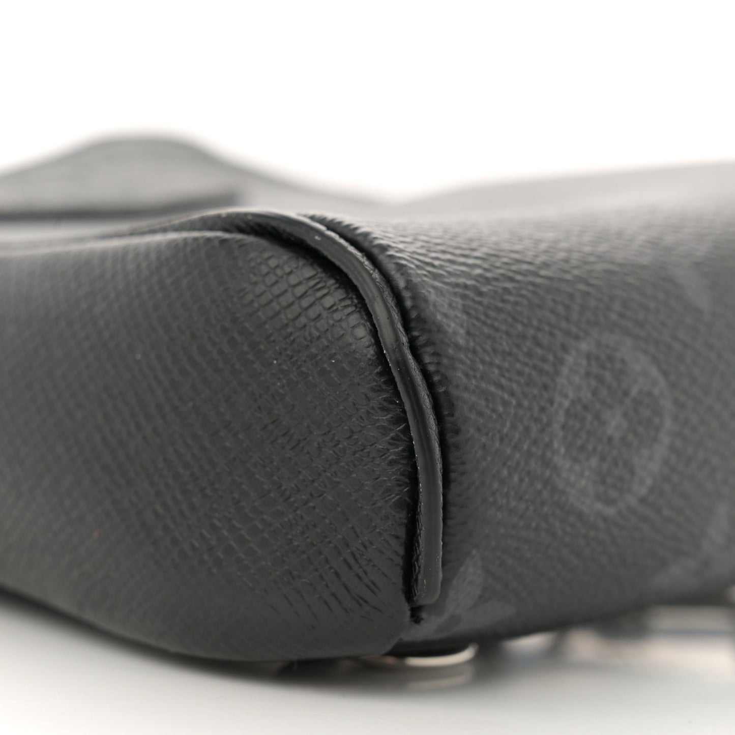 Taigarama Outdoor Slingbag Black
