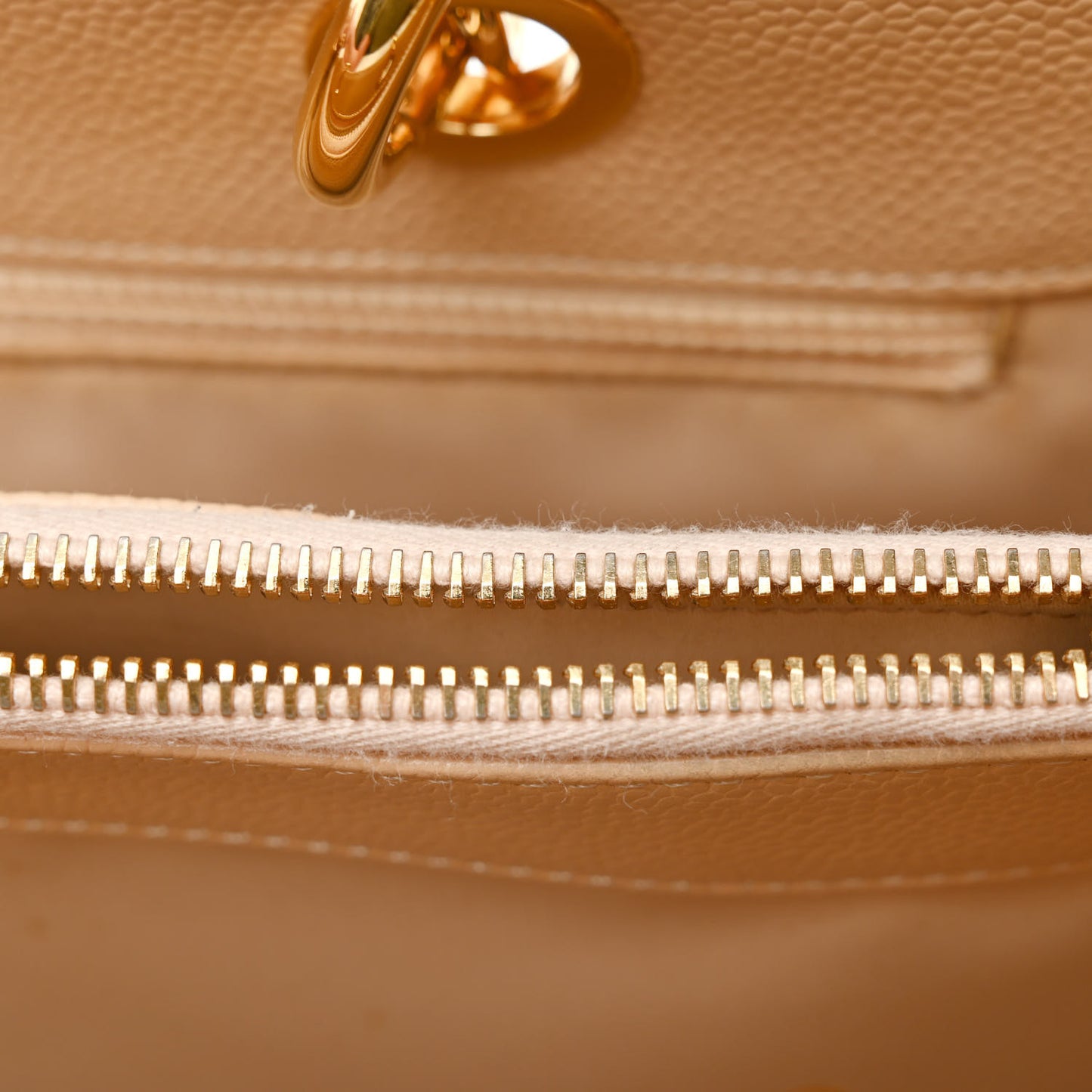 Caviar Quilted Grand Shopping Tote GST Beige Clair
