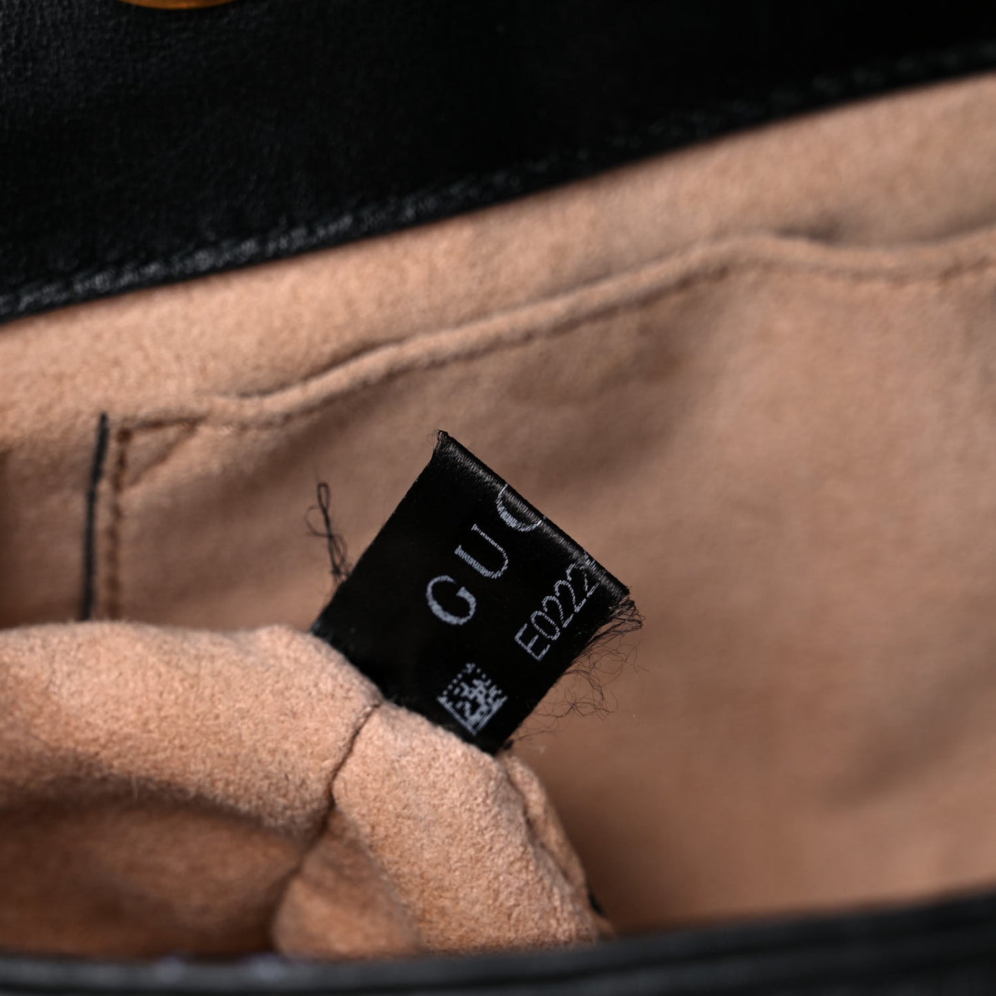 Calfskin Matelasse Mini GG Marmont Shoulder Bag Black