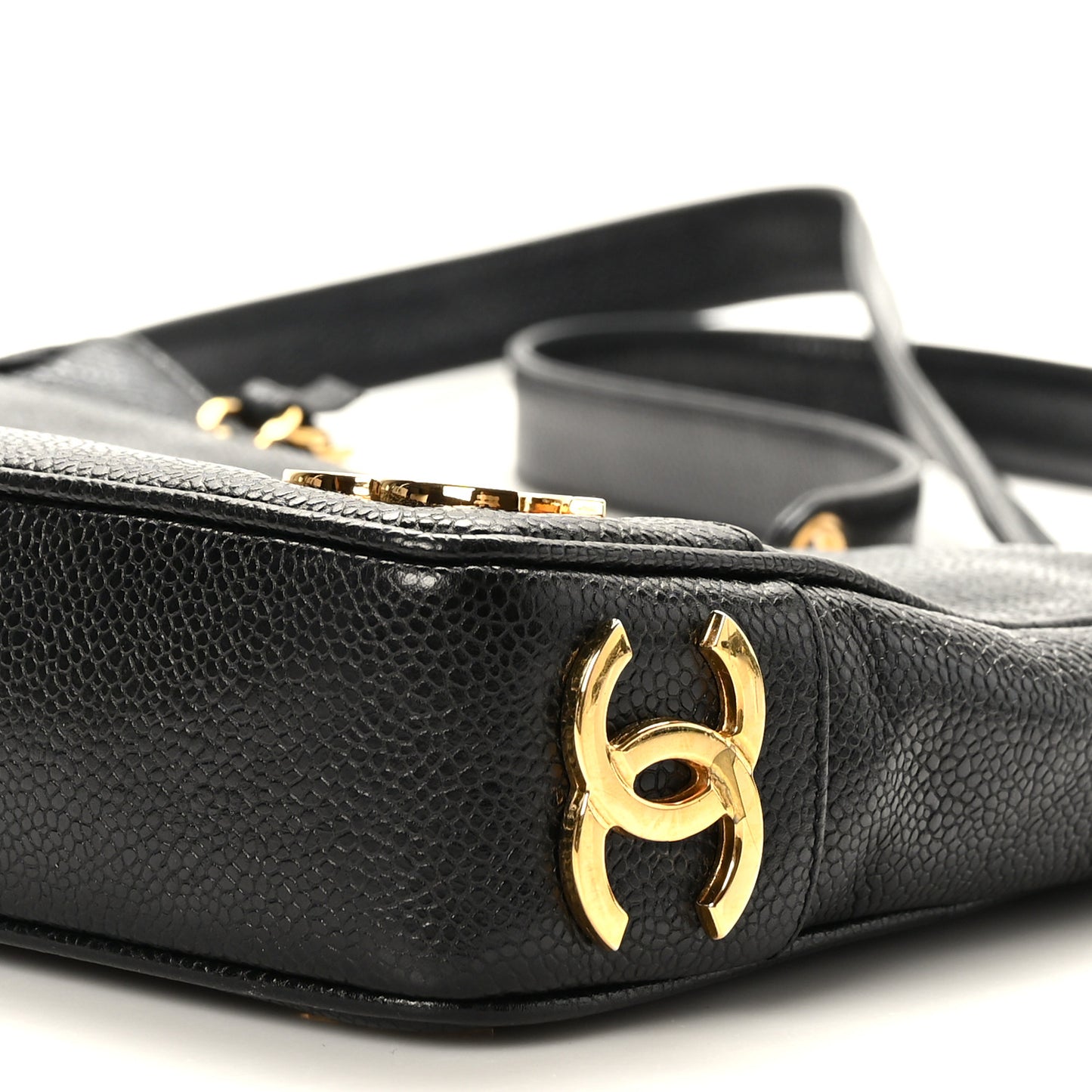 Caviar CC Shoulder Bag Black