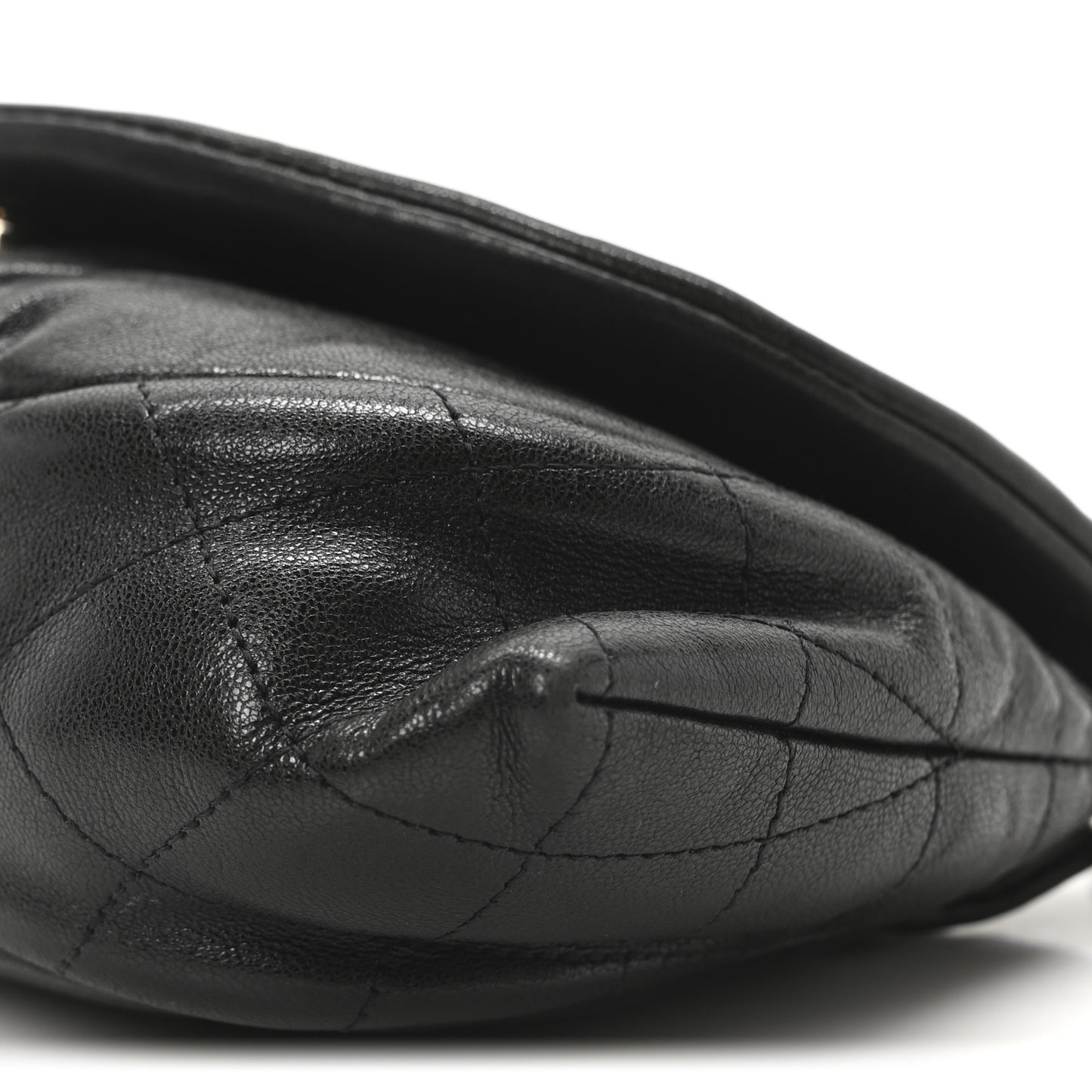 Lambskin Half Moon Wallet On Chain WOC Black