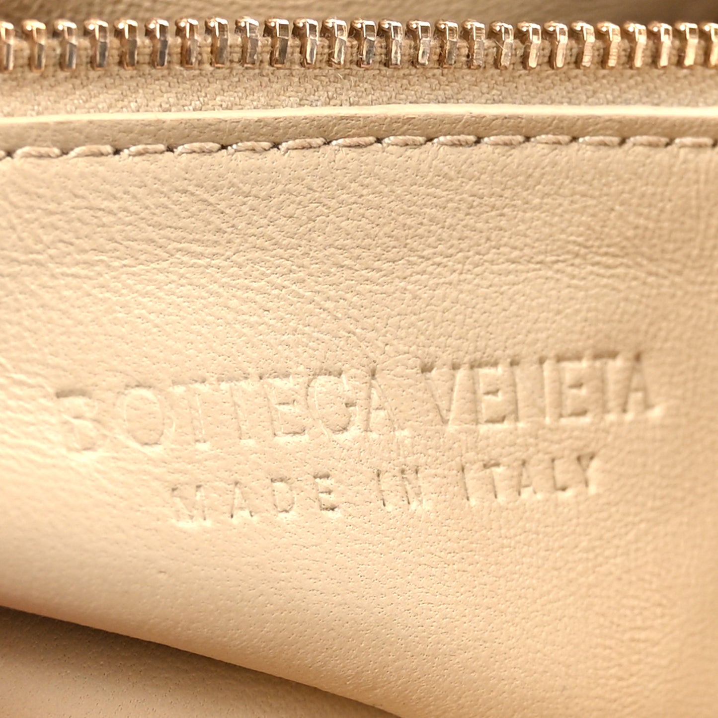 Lambskin Maxi Intrecciato Padded Chain Cassette Crossbody Bag Porridge