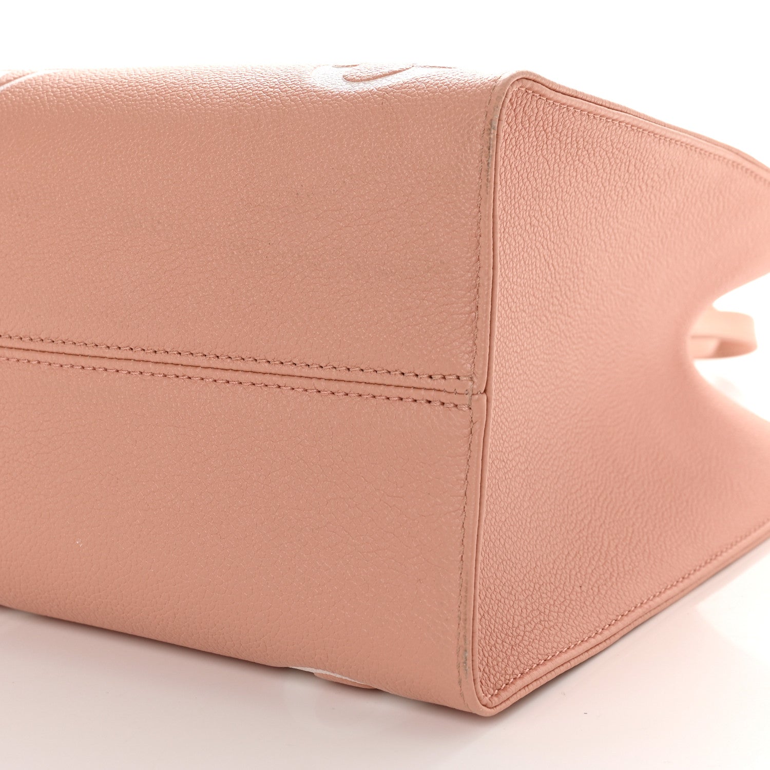 Louis Vuitton Empreinte Monogram Giant Onthego MM Rose Trianon Creme 9 of 10