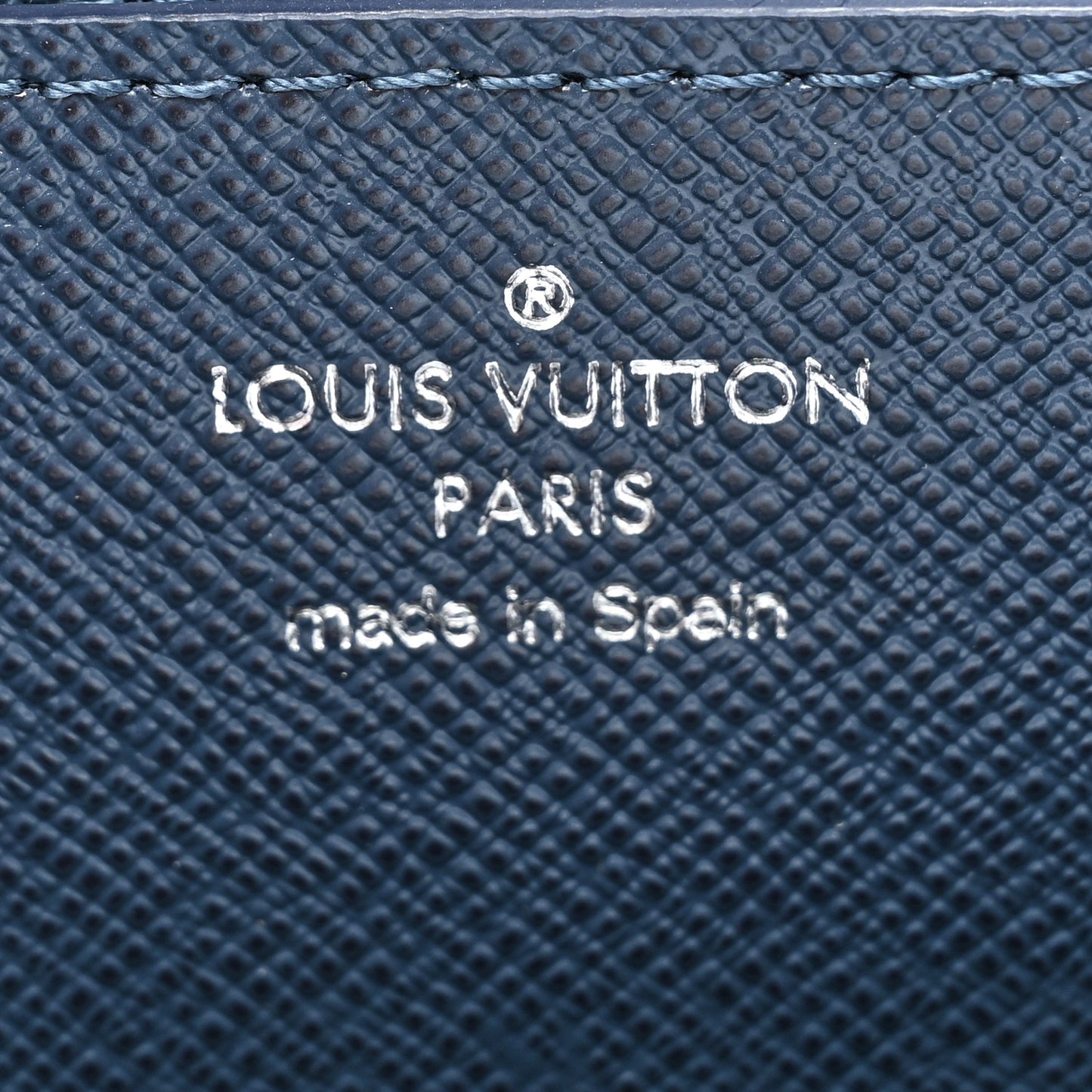Taiga Zippy XL Wallet Blue Red