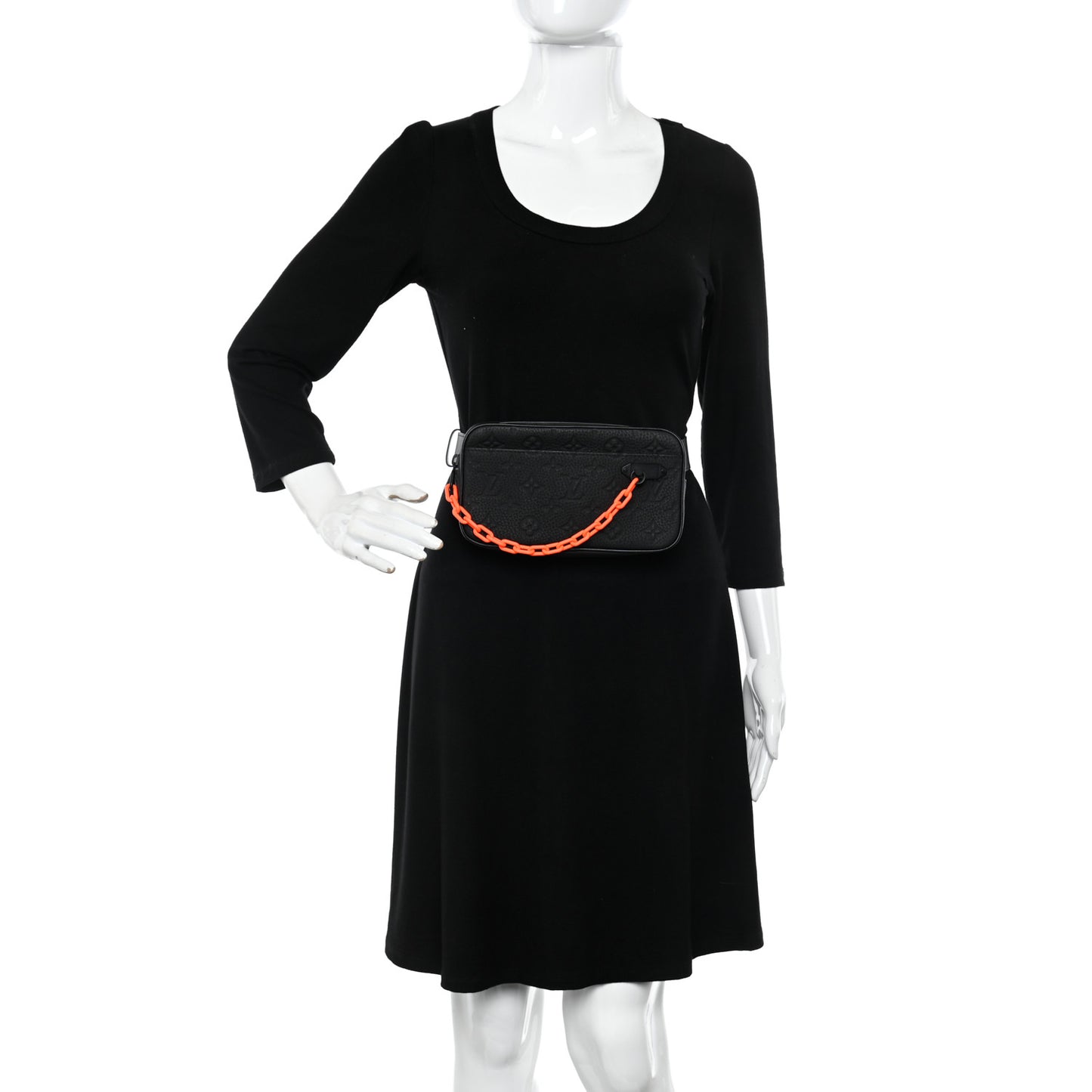 Taurillon Monogram Uniformes Solar Ray Soft Pochette Volga Belt Bag Black