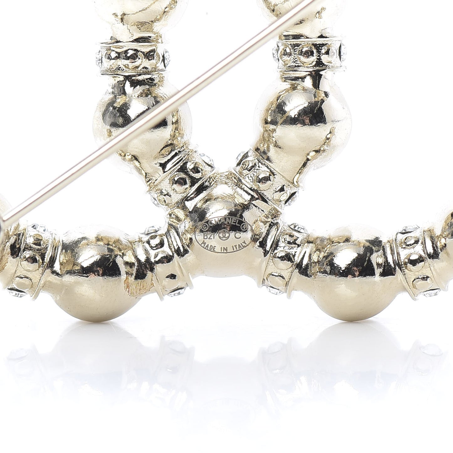 Pearl Crystal Nefertiti CC Brooch Gold