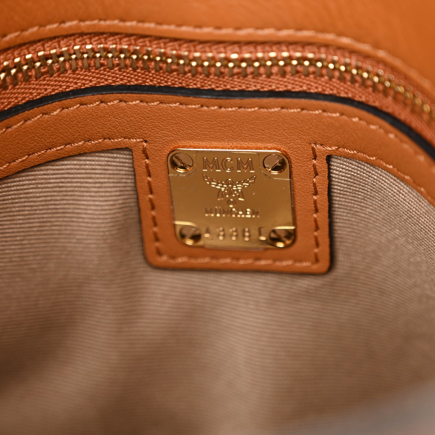 Visetos Calfskin Essential Bucket Bag Cognac