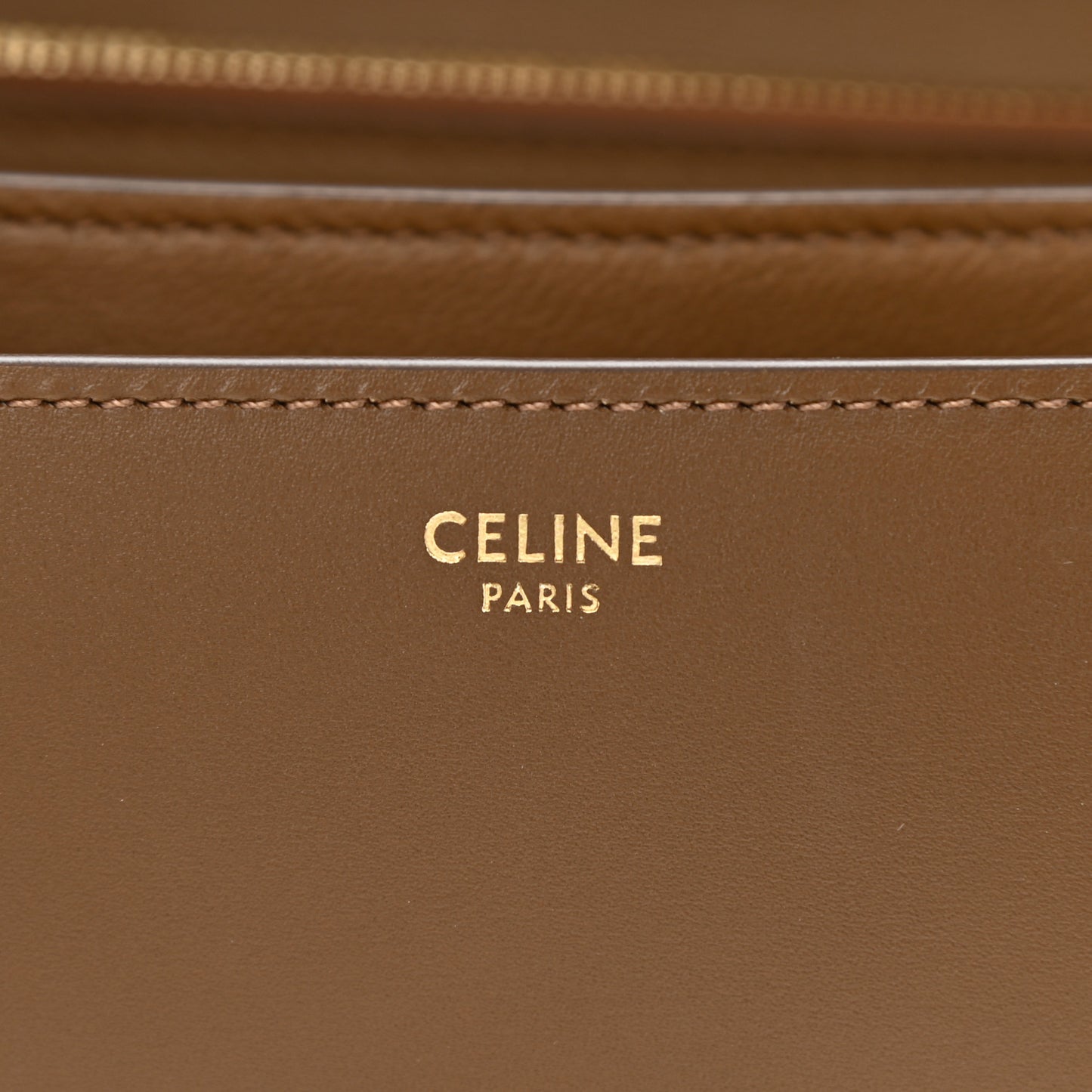 Box Calfskin Medium Classic Box Flap Bag Camel