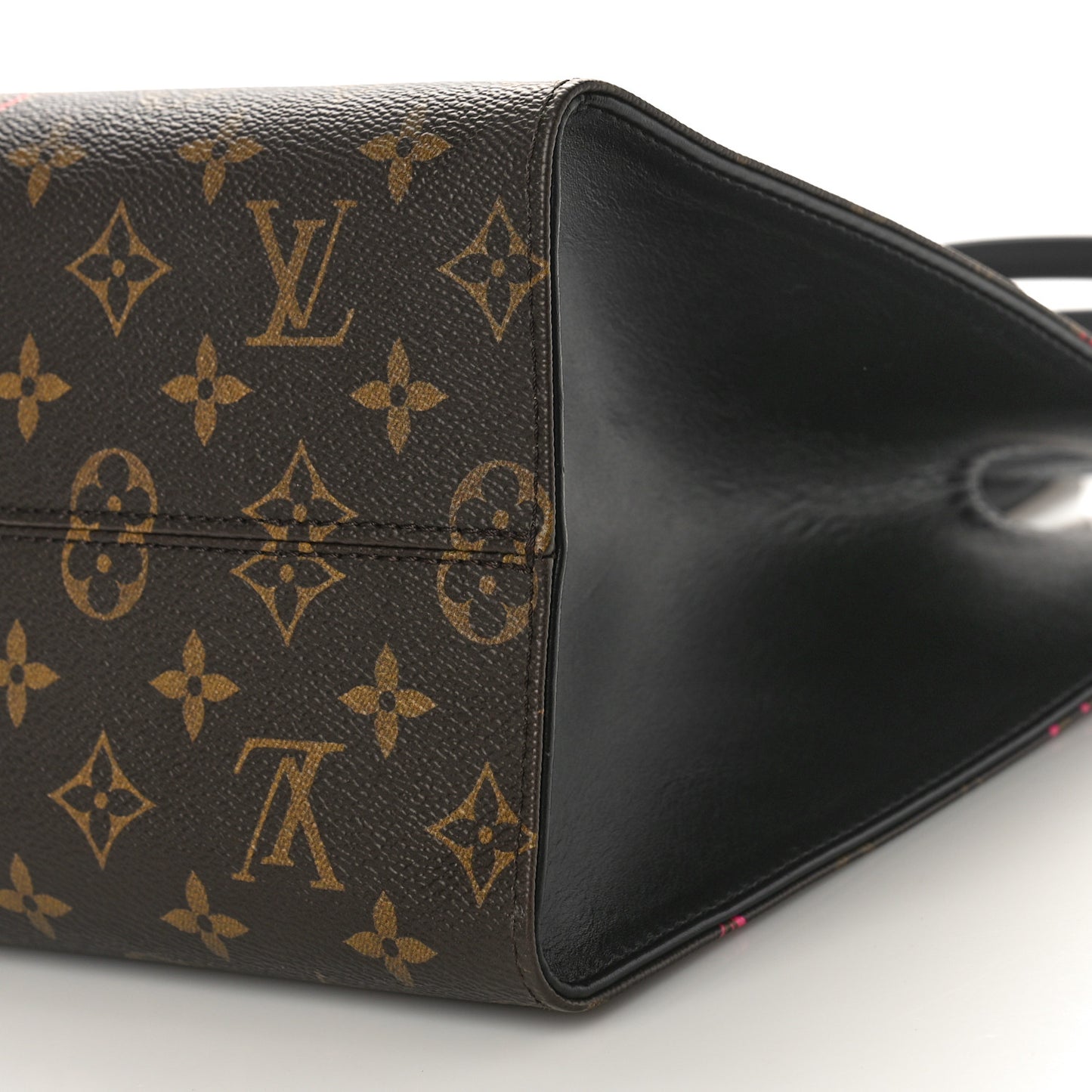 Monogram Fall In Love Onthego MM