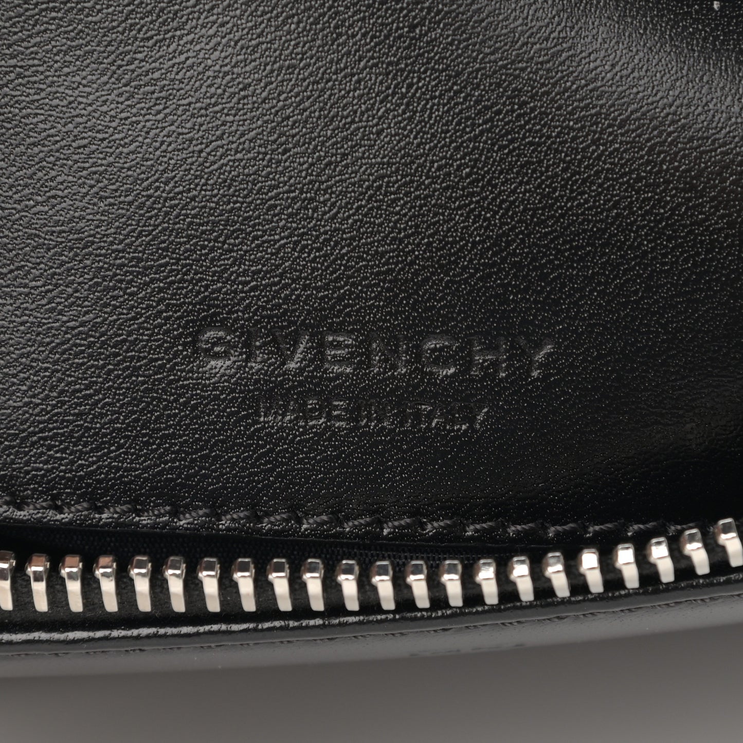 Box Calfskin Nano Antigona Black
