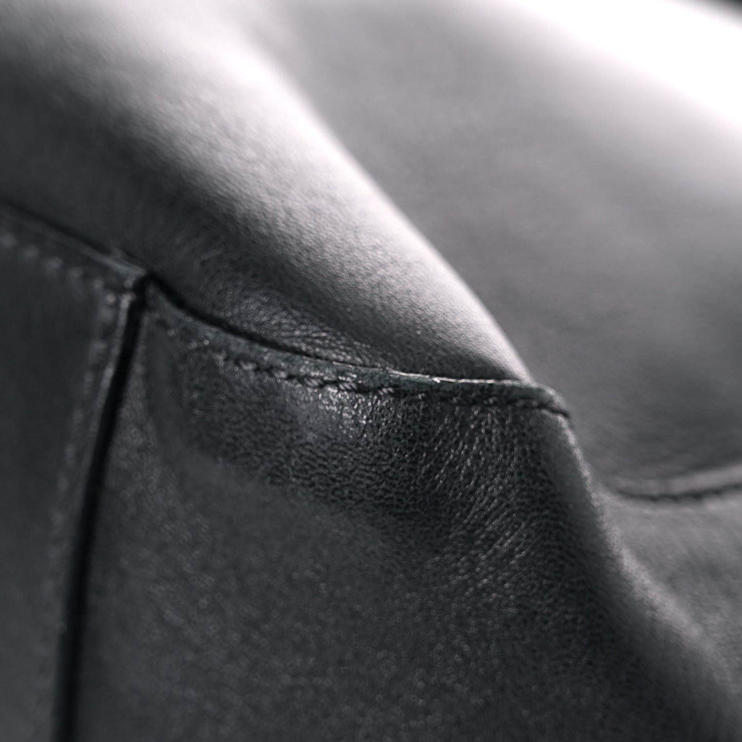 Medusa Hobo Black