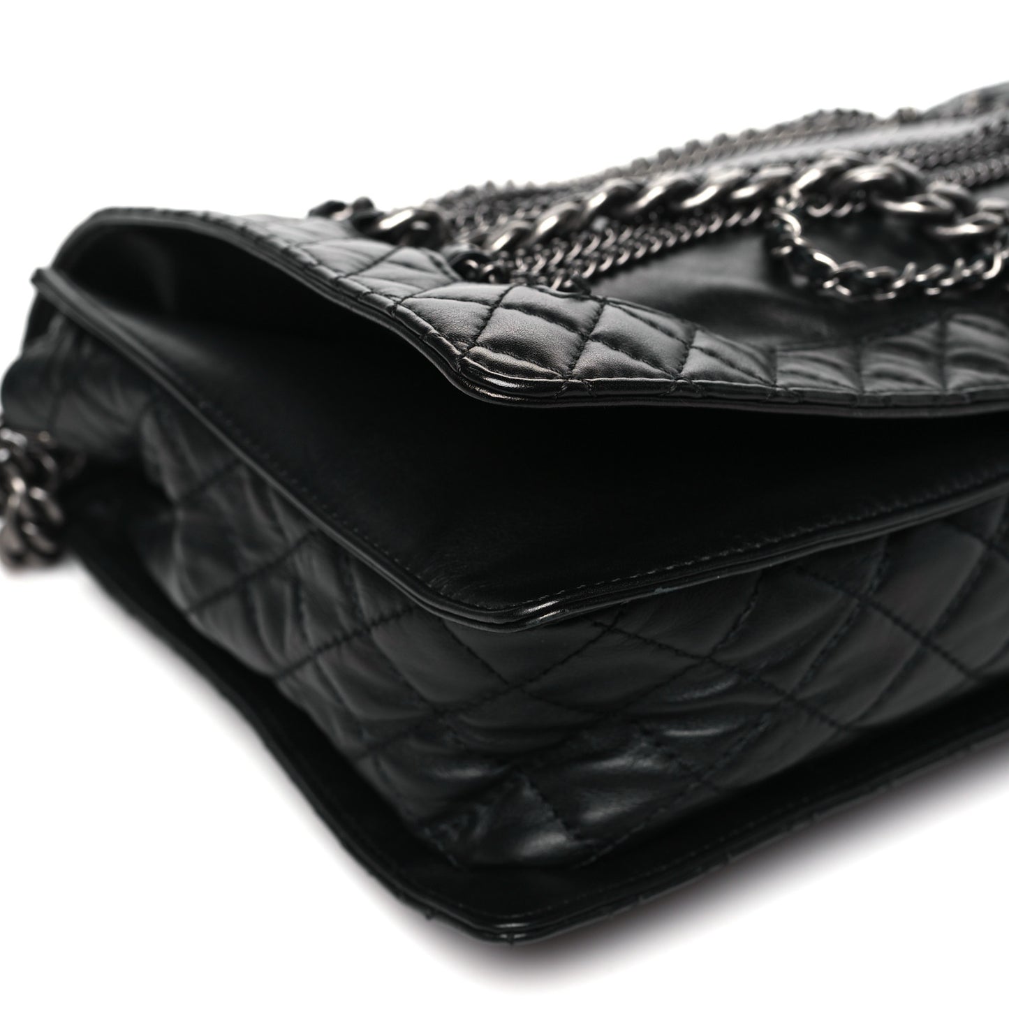 Calfskin Enchained XL Boy Flap Black