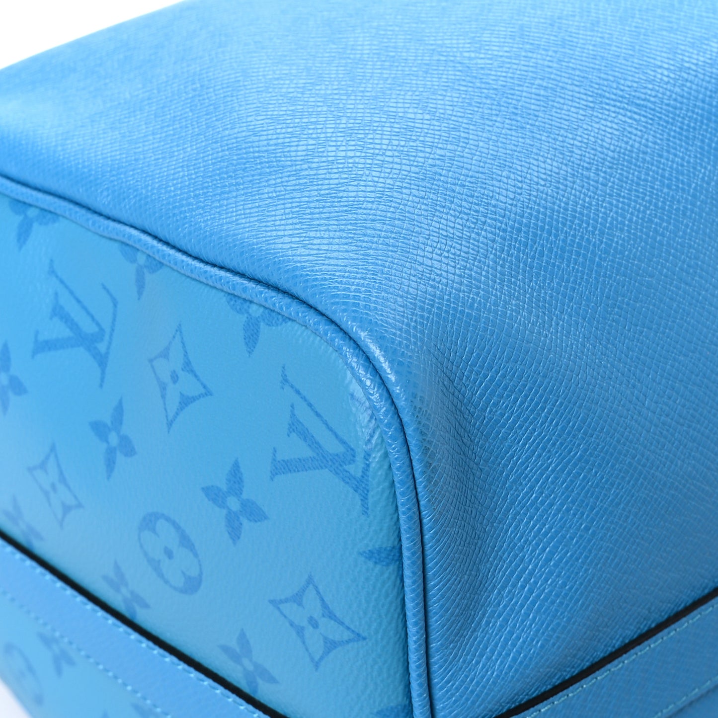 LOUIS VUITTON Taigarama Keepall Bandouliere 50 Blue Lagoon