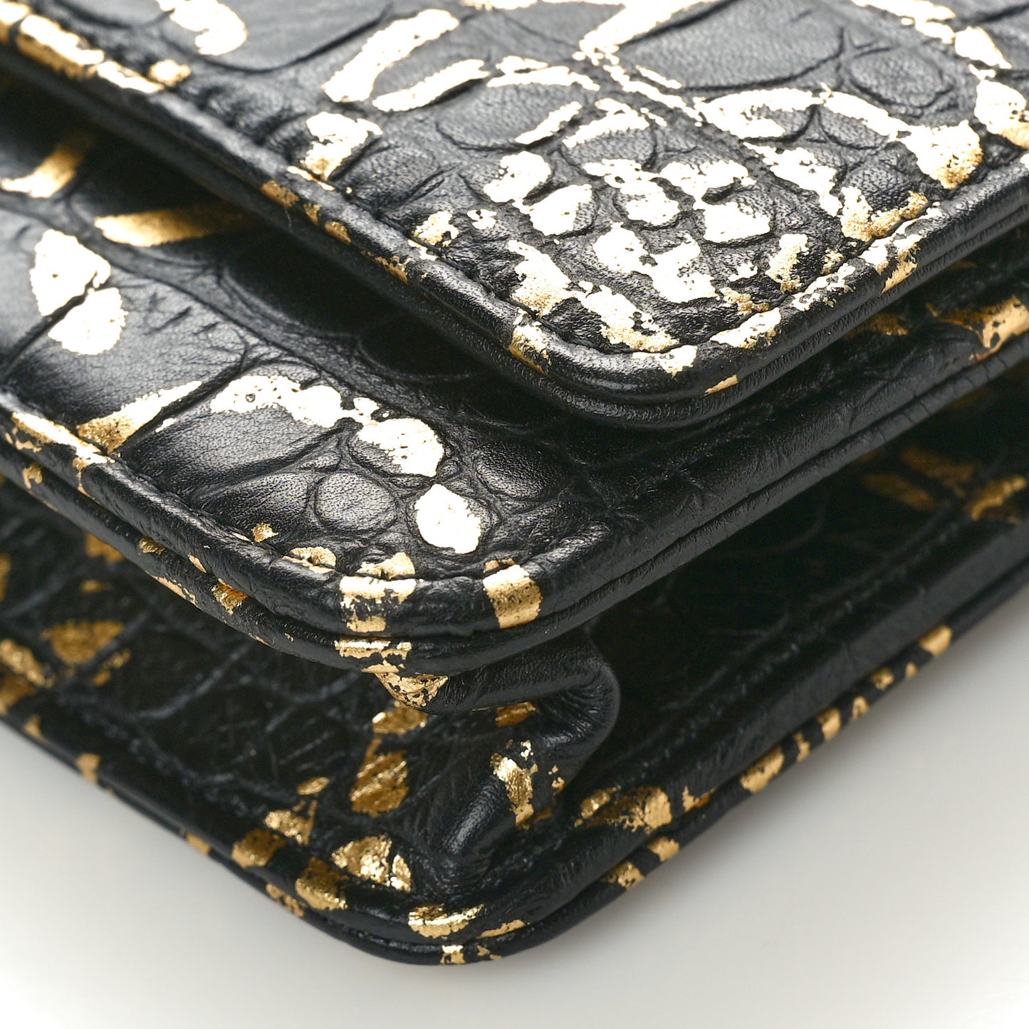 Calfskin Crocodile Embossed Graffiti 2.55 Cocodile Reissue Wallet On Chain WOC Black Gold