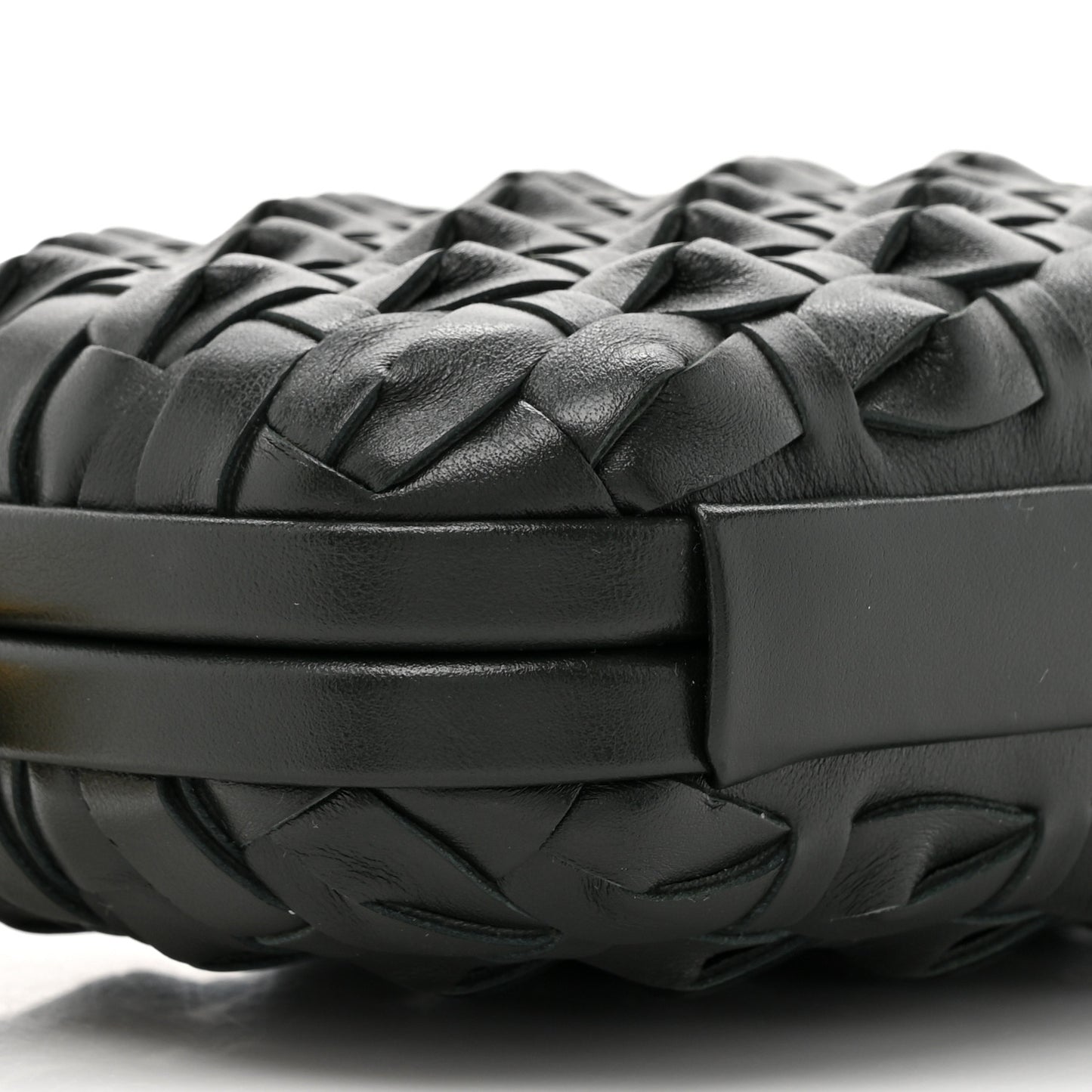 Grained Lambskin Intreccio Knot On Strap Black