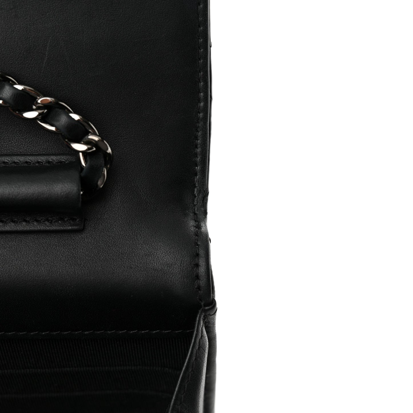Patent Calfskin Quilted Wallet On Chain WOC Black