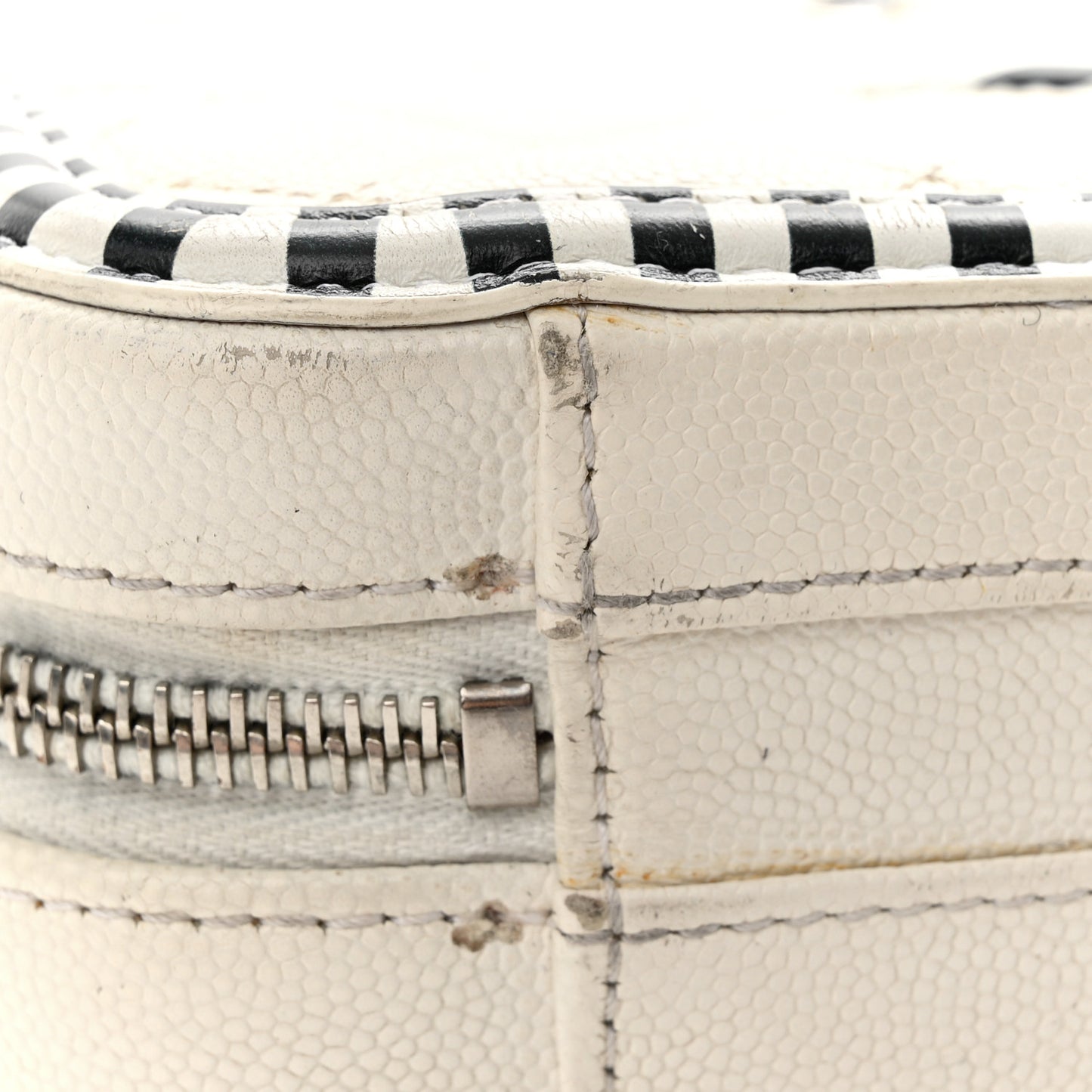 Caviar Quilted Striped Medium CC Filigree Vanity Case White Black