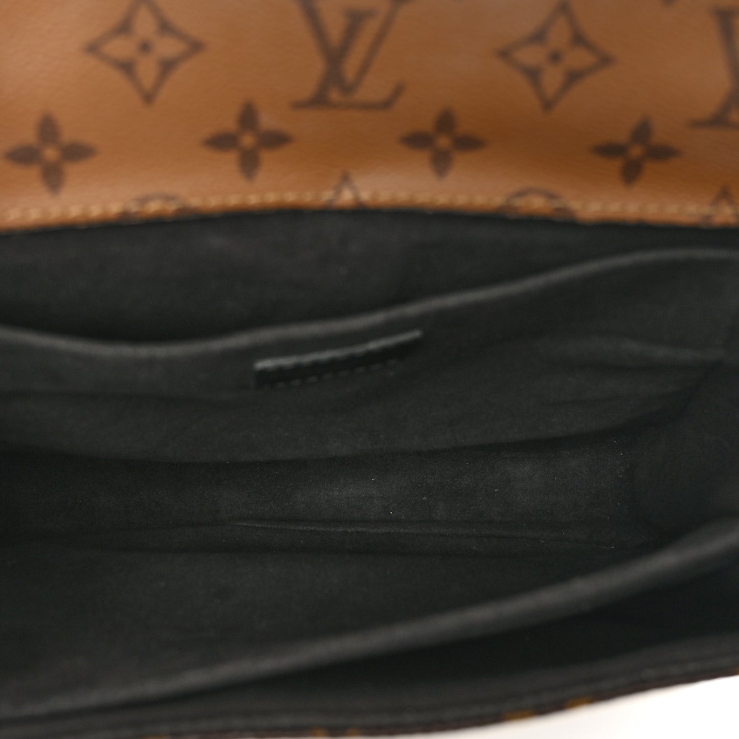 Reverse Monogram Pochette Metis