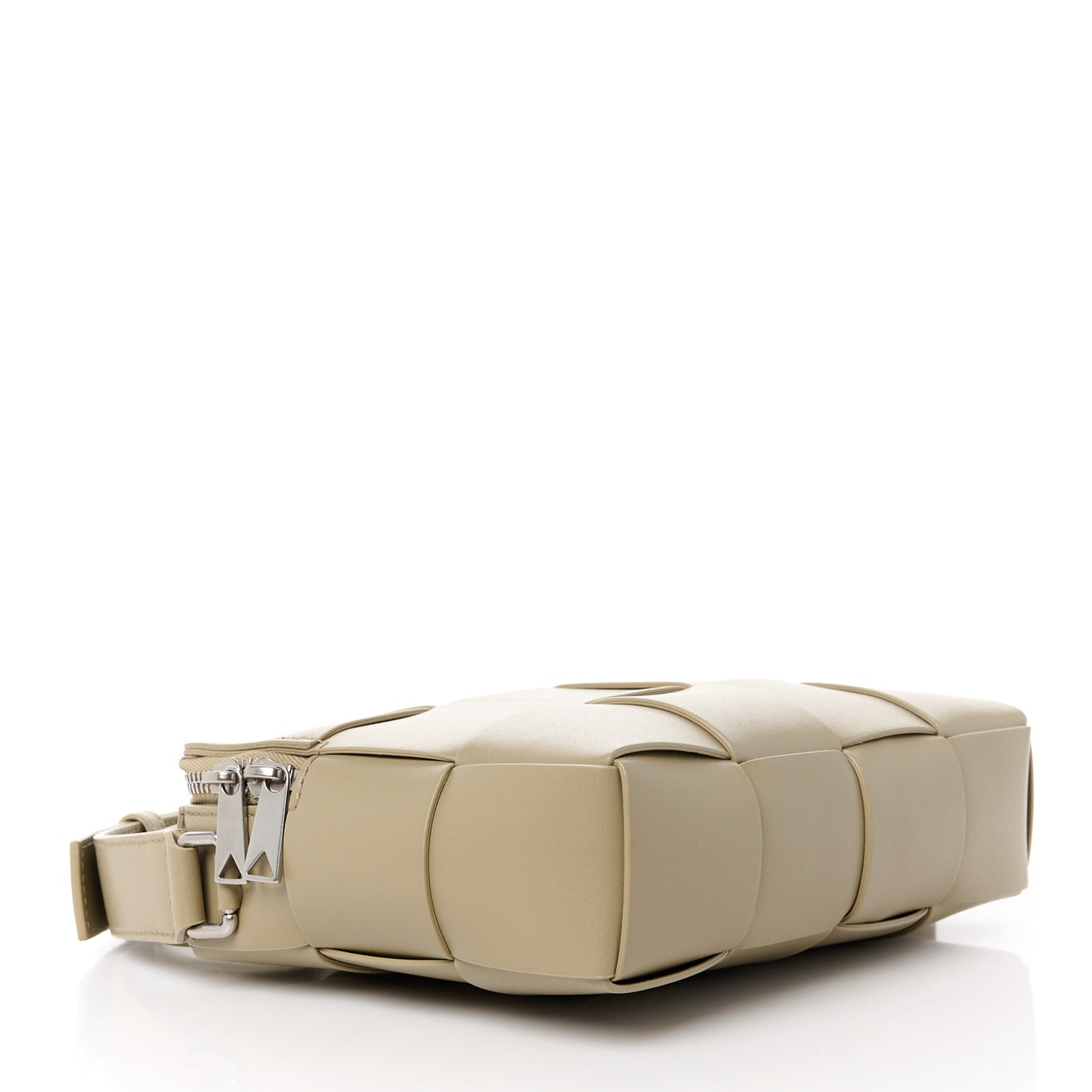 Calfskin Maxi Intrecciato Cassette Camera Bag Taupe