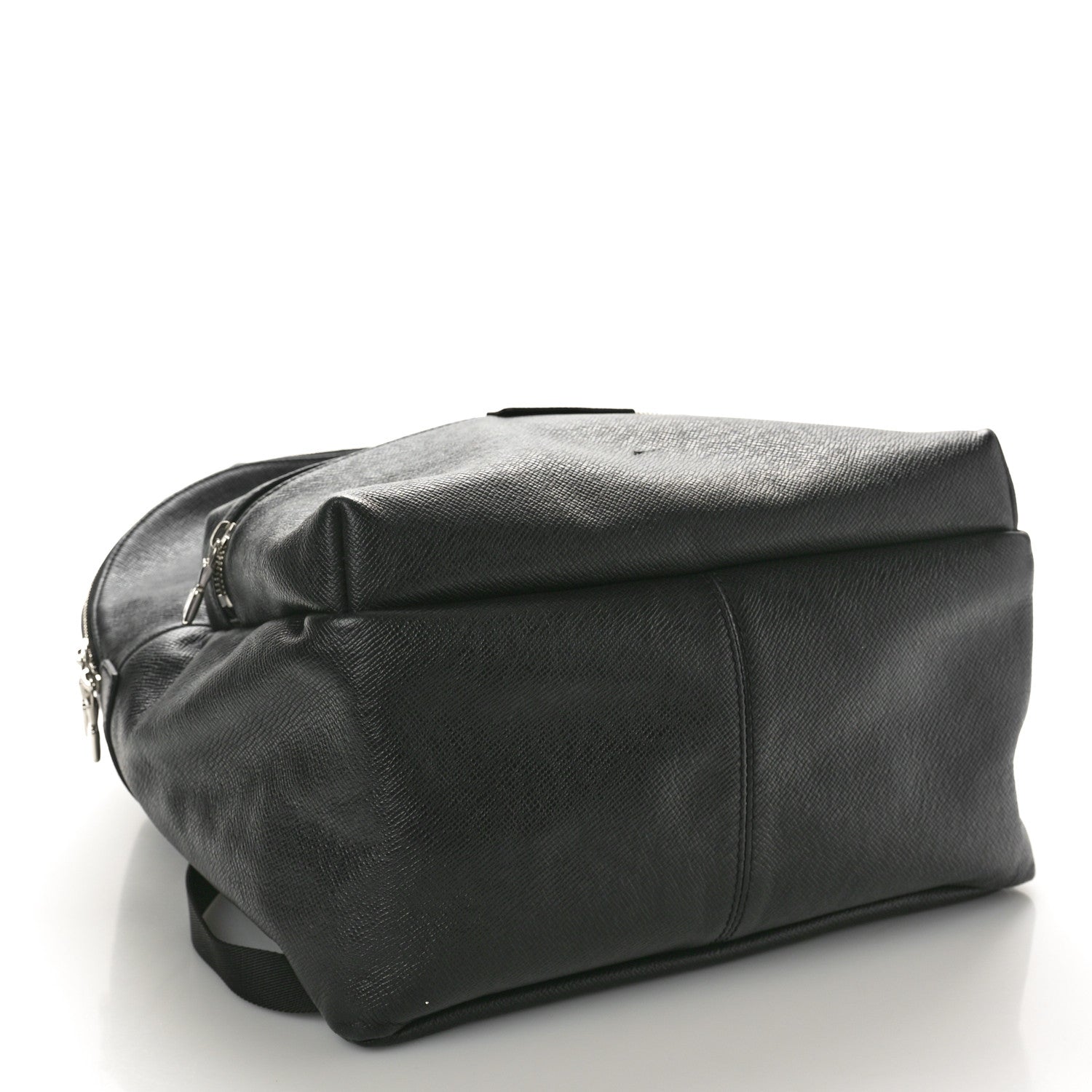 Louis Vuitton Taiga Discovery Backpack Ardoise 4 of 9