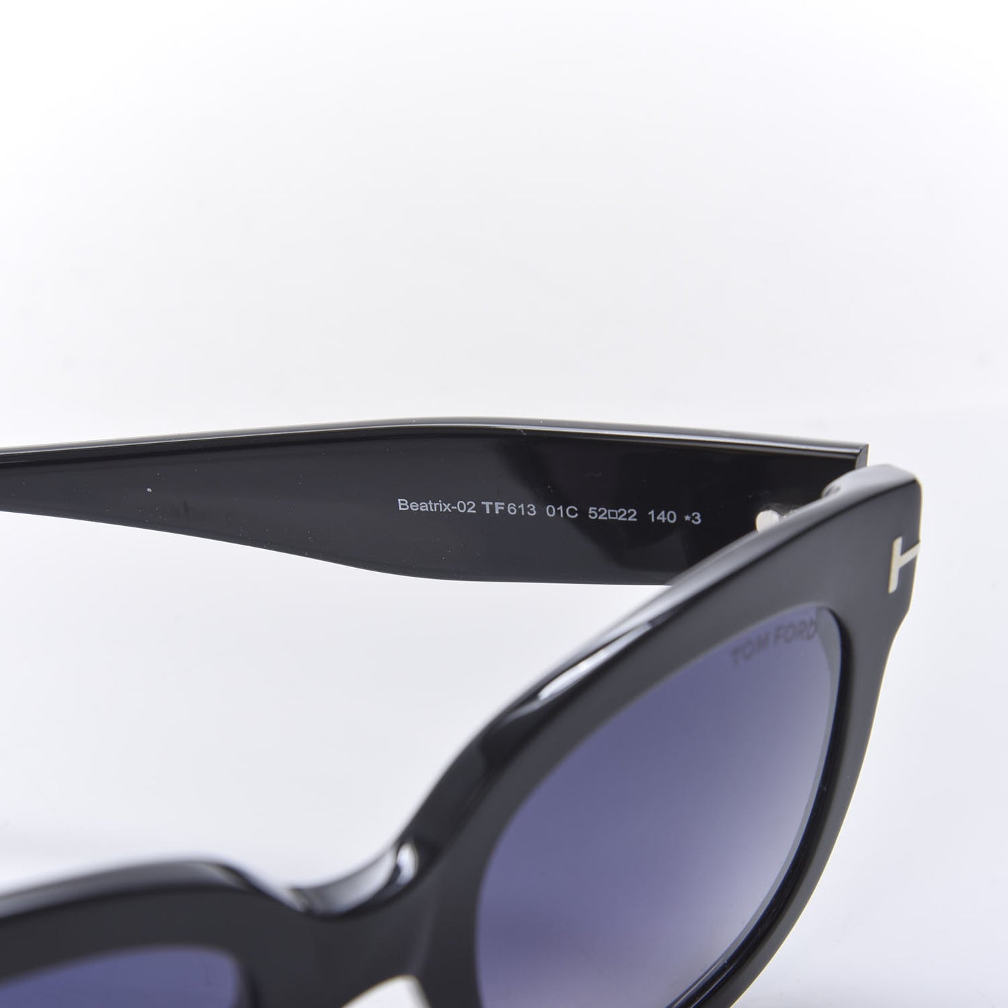 Beatrix Sunglasses TF613 Black