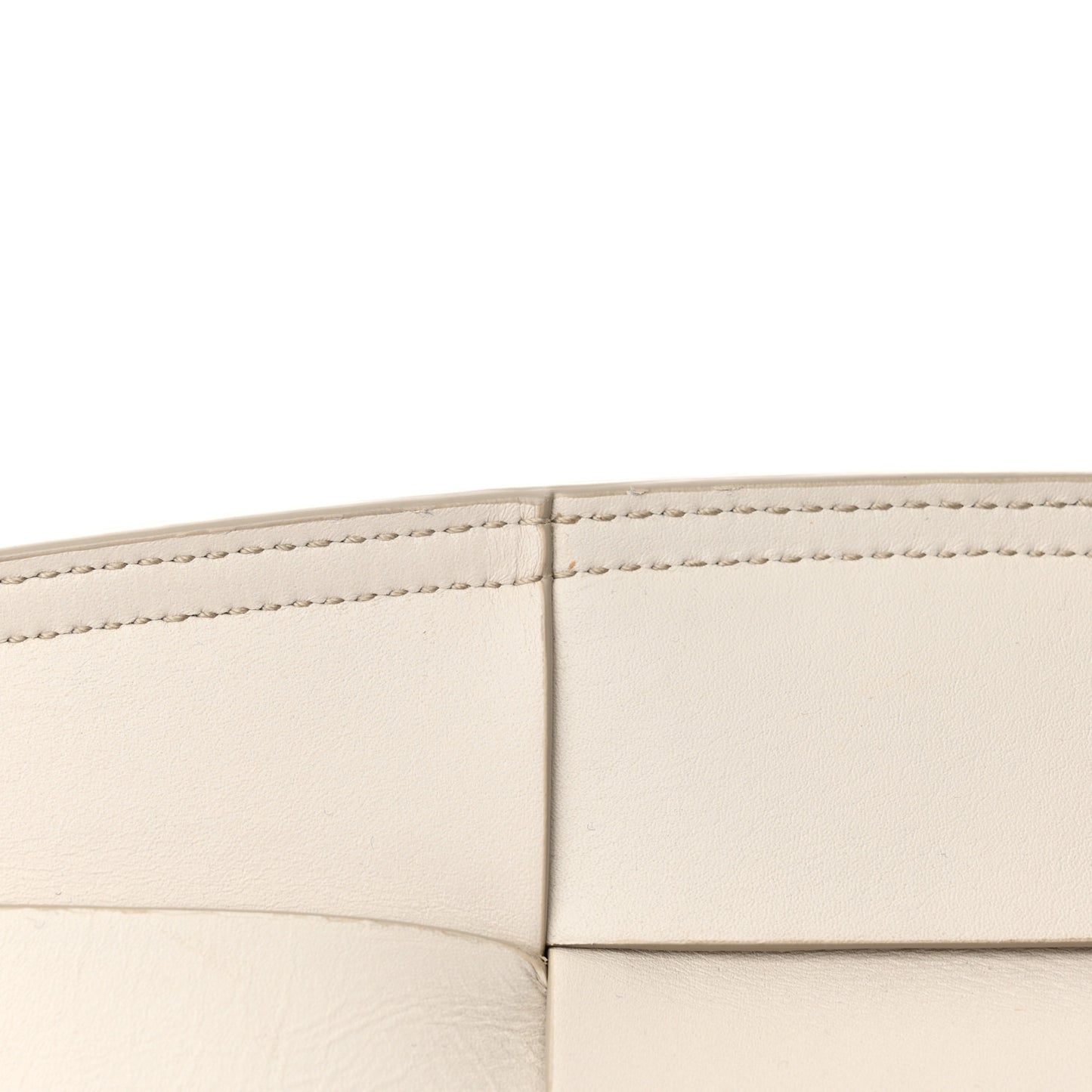 Calfskin Maxi Intrecciato Medium Arco White