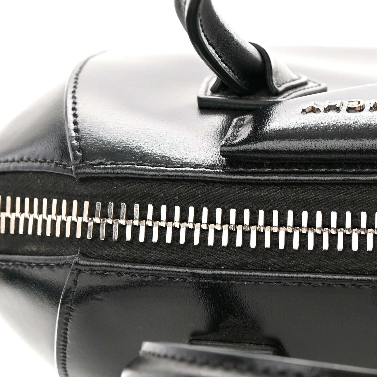 Shiny Lord Calfskin Mini Antigona Black