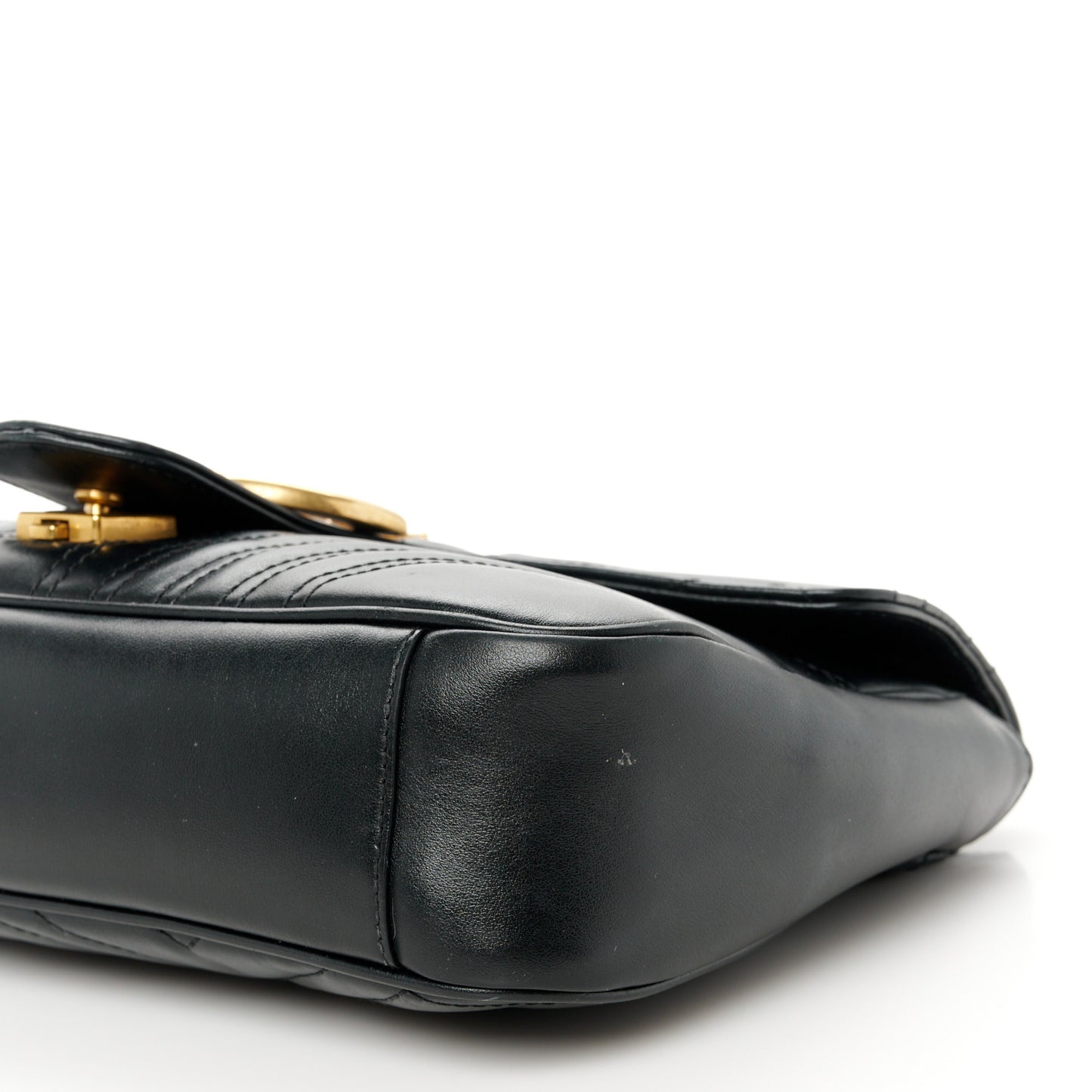 Calfskin Matelasse Medium GG Marmont Shoulder Bag Black
