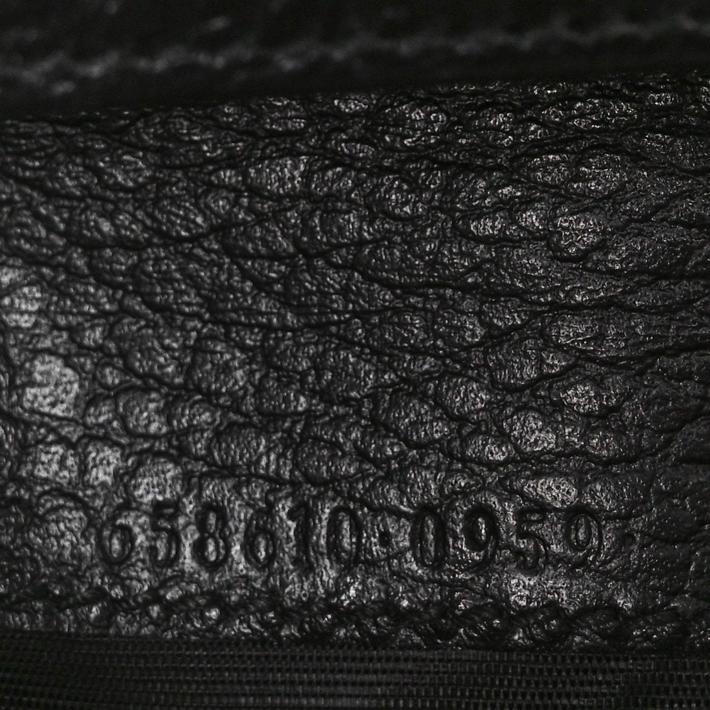 Dollar Calfskin GG Supreme Monogram GG Marmont Card Case Black Beige Ebony