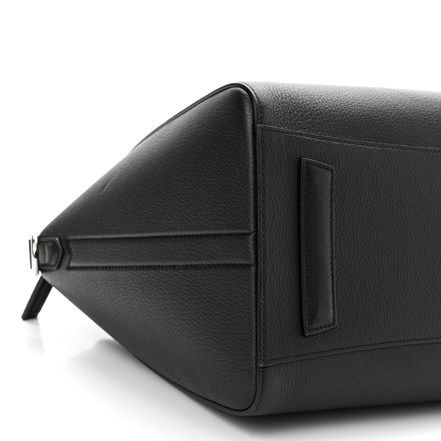 Sugar Goatskin Medium Antigona Black