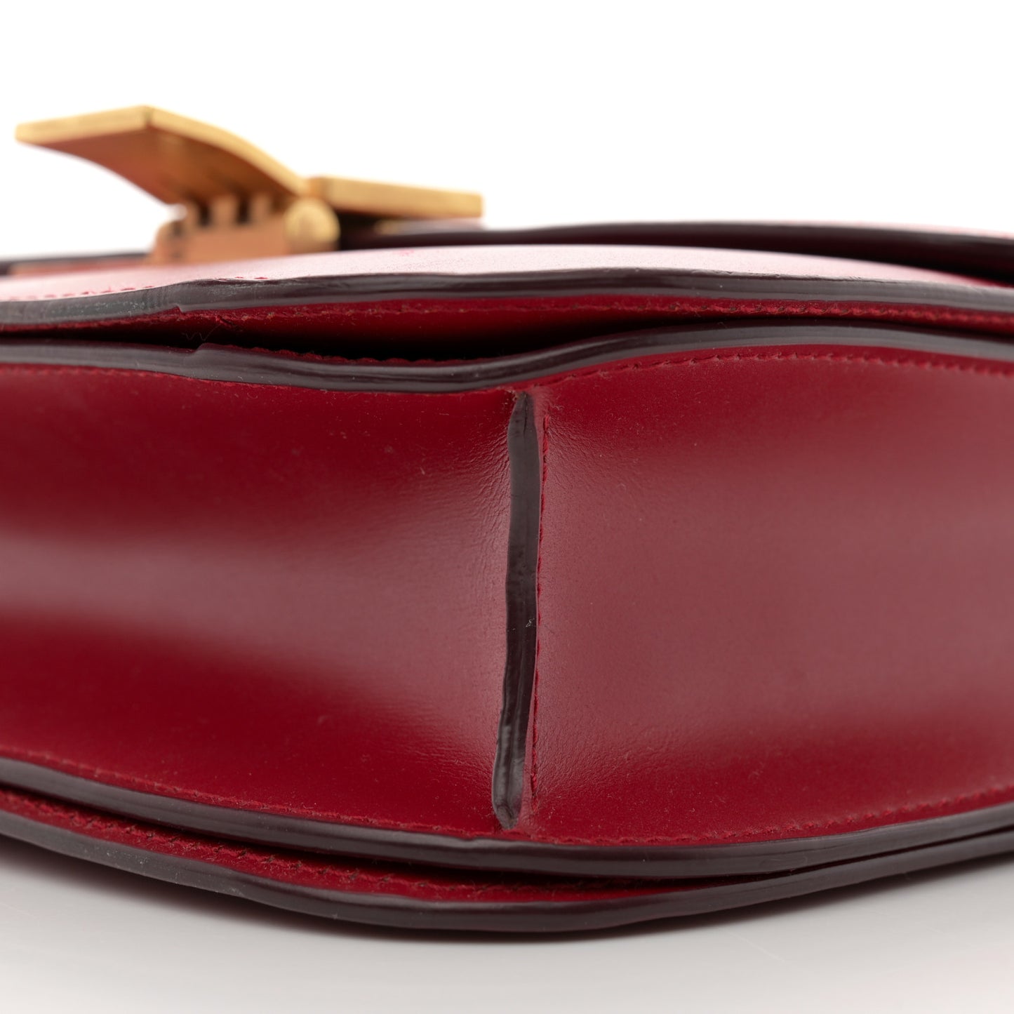 Smooth Calfskin Medium Classic Box Flap Bag Red