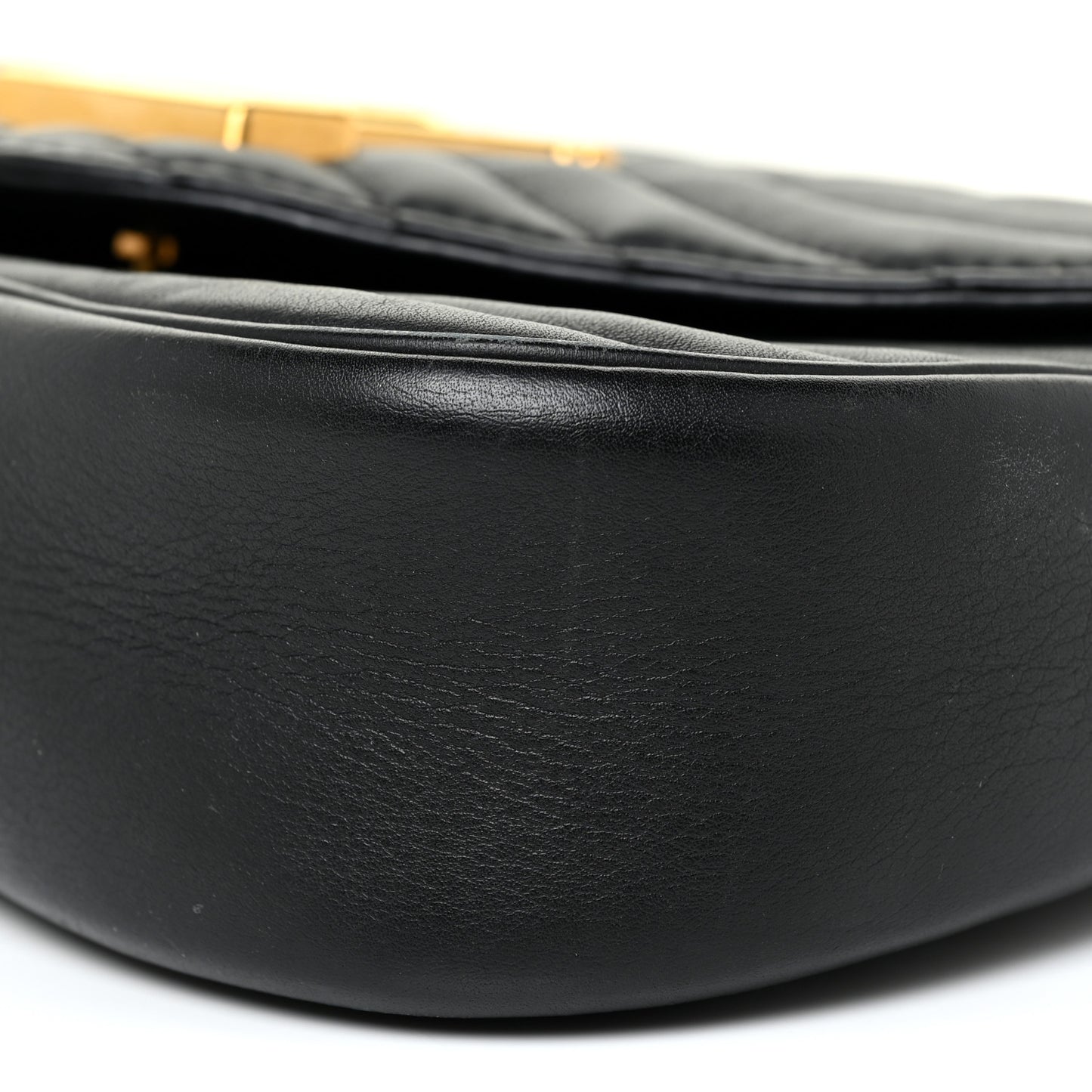 Calfskin New Wave Chain MM Black