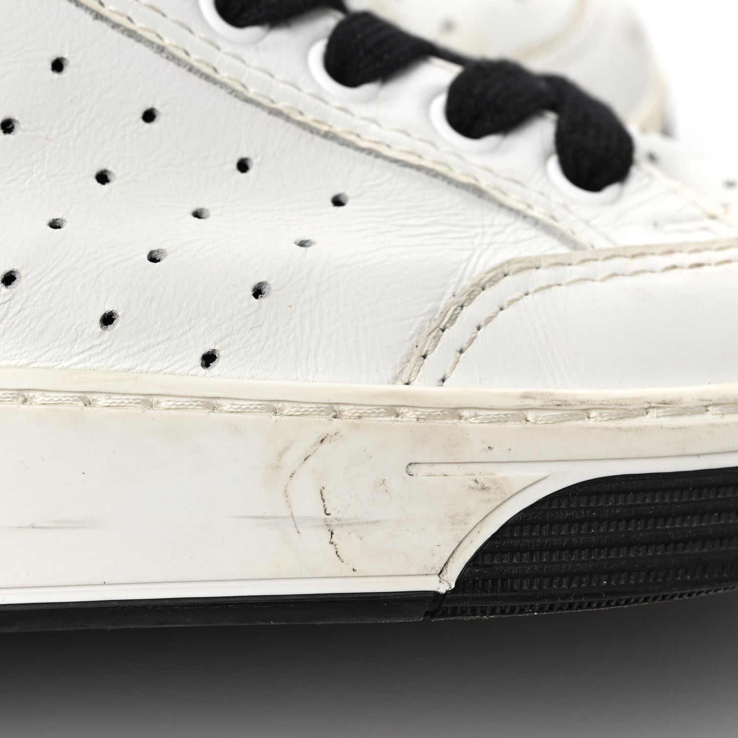 Calfskin Womens Logo Sneakers 36 Black White
