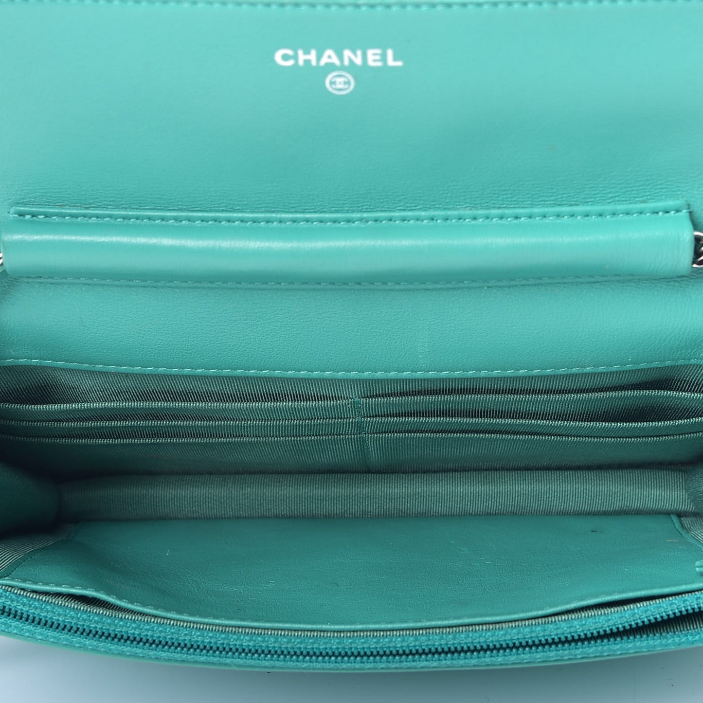 Patent Quilted Wallet On Chain WOC Blue