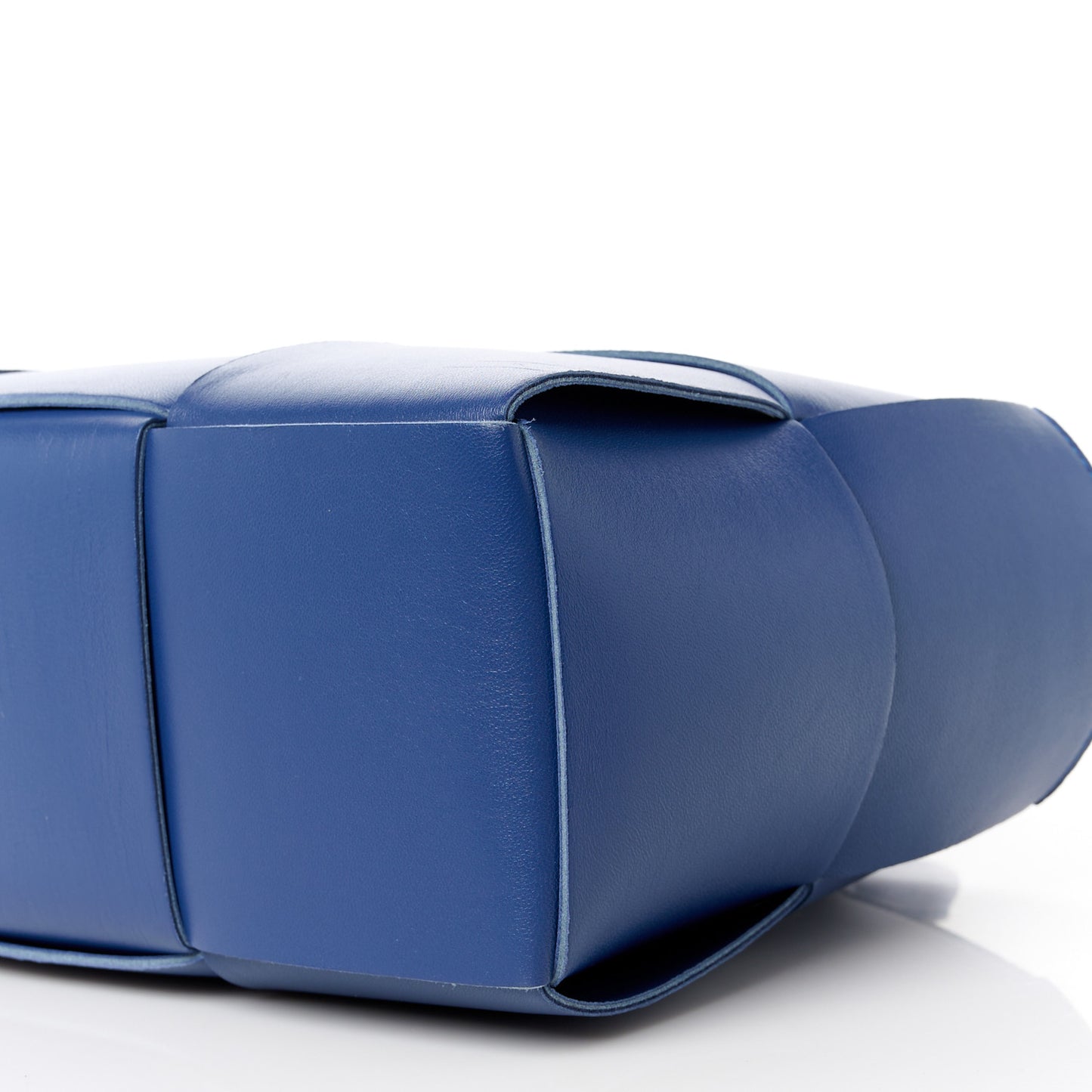 Nappa Maxi Intrecciato Small Arco Tote Cruise