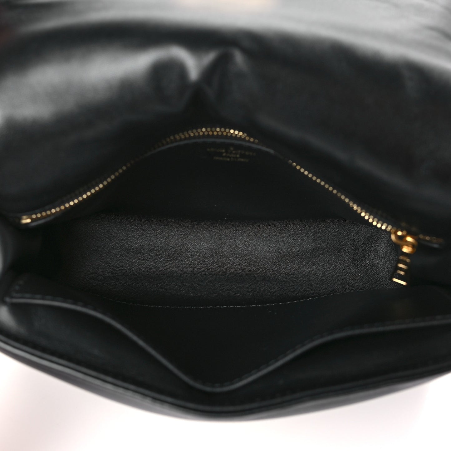 Shiny Lambskin Twist MM Black
