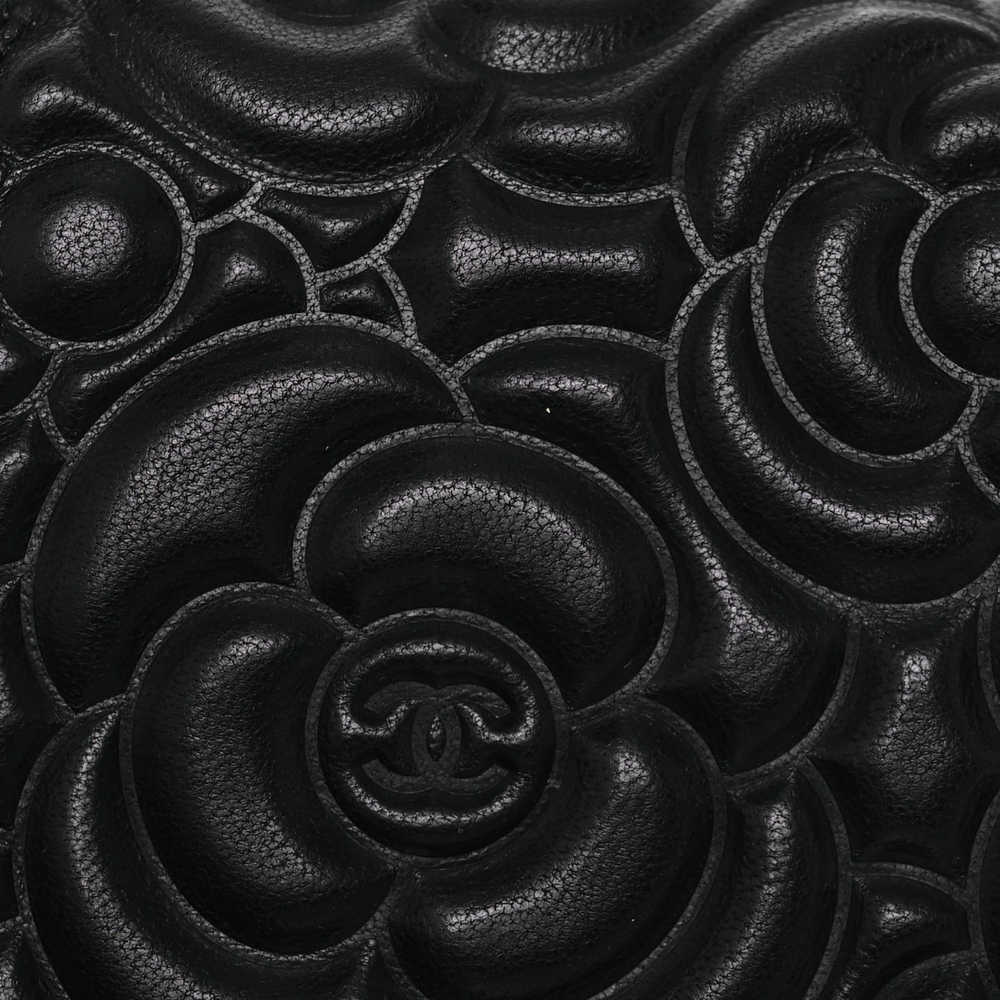 Lambskin Camellia Embossed Wallet On Chain WOC Black