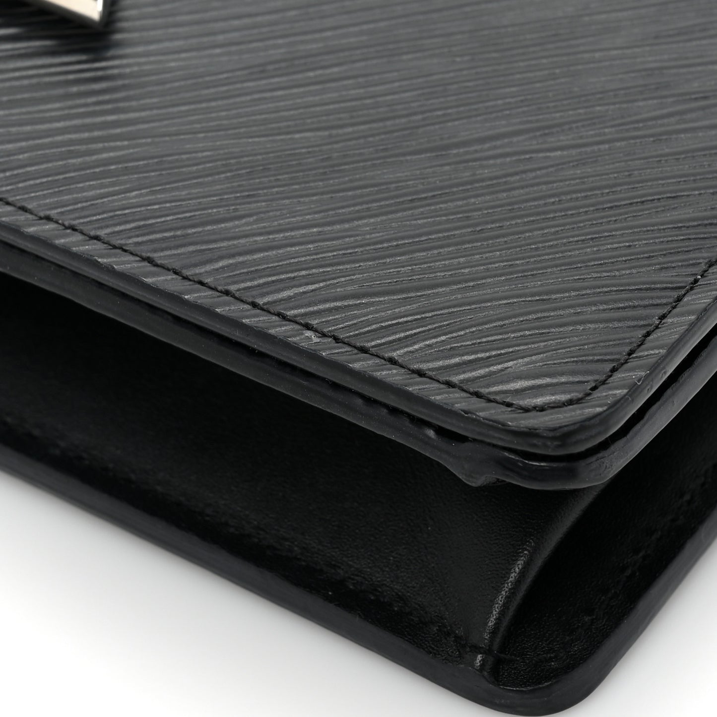 Epi Twist Belt Chain Wallet Black