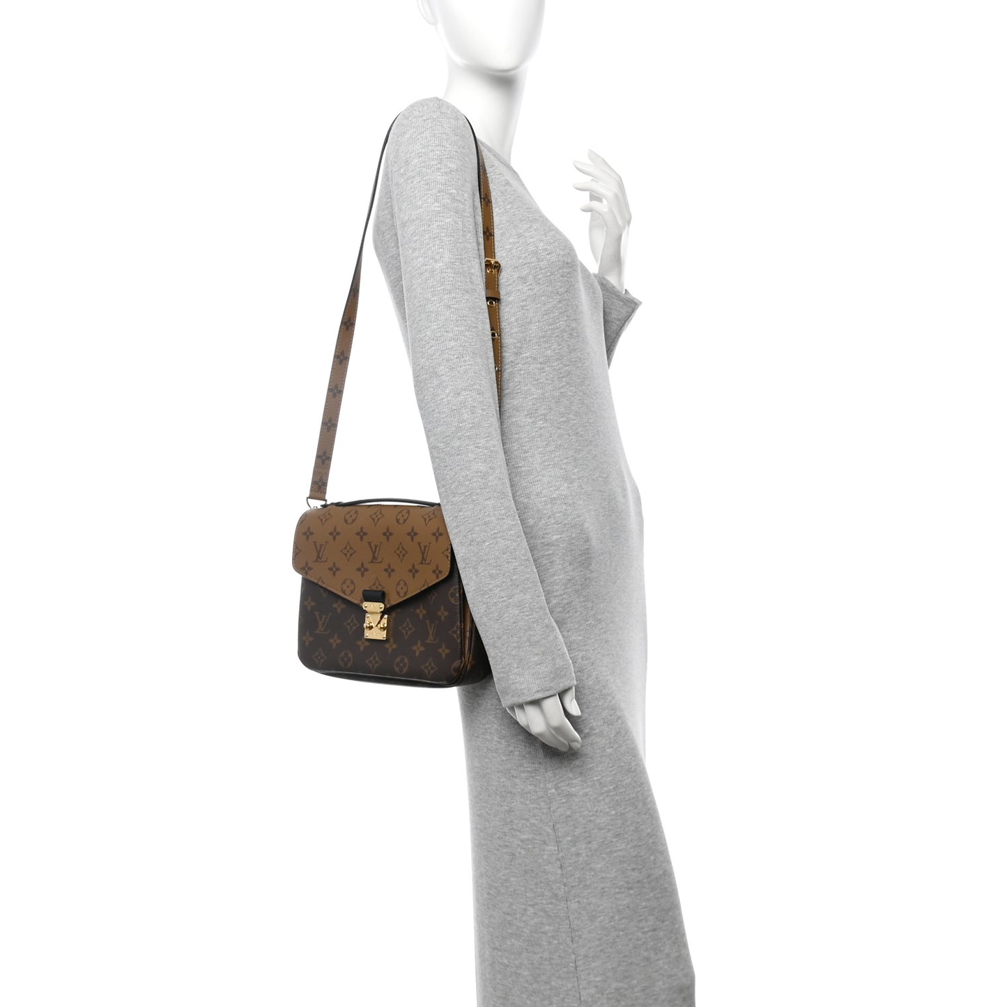 Reverse Monogram Pochette Metis