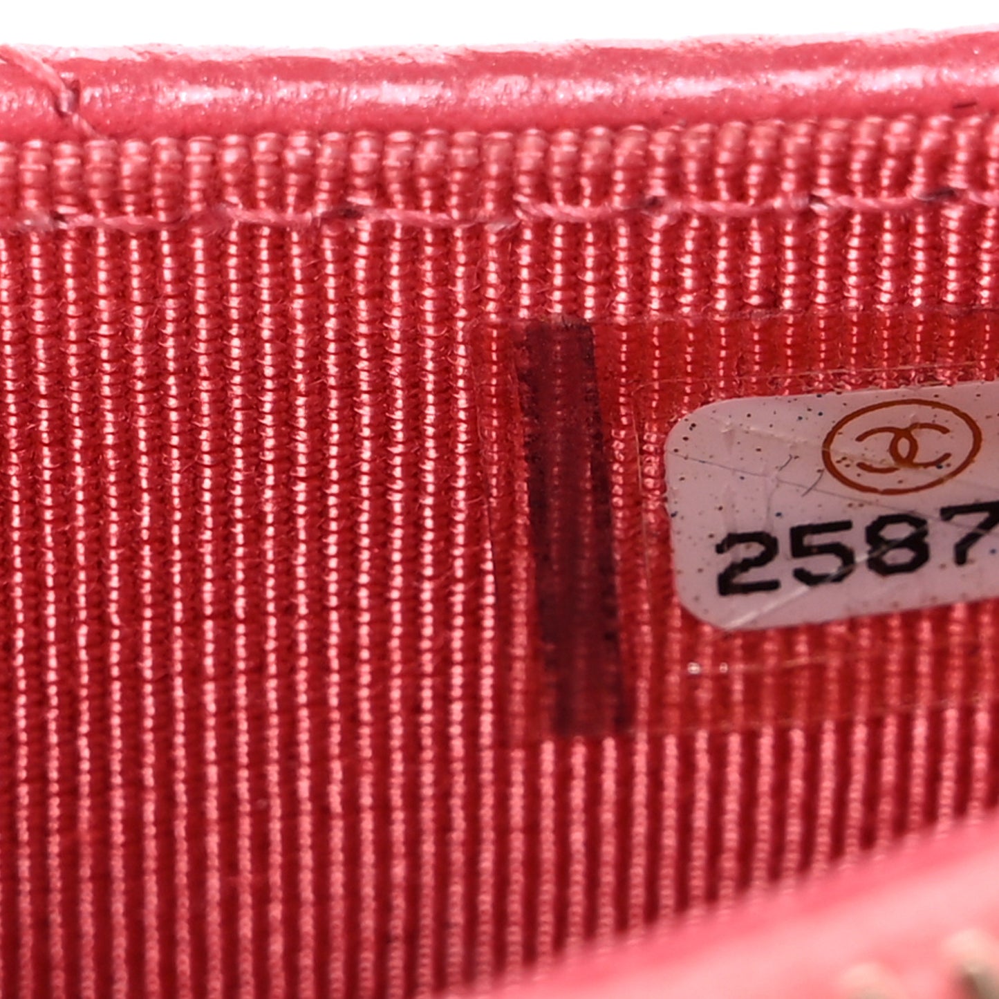 Caviar Quilted CC Zip Card Holder Pink