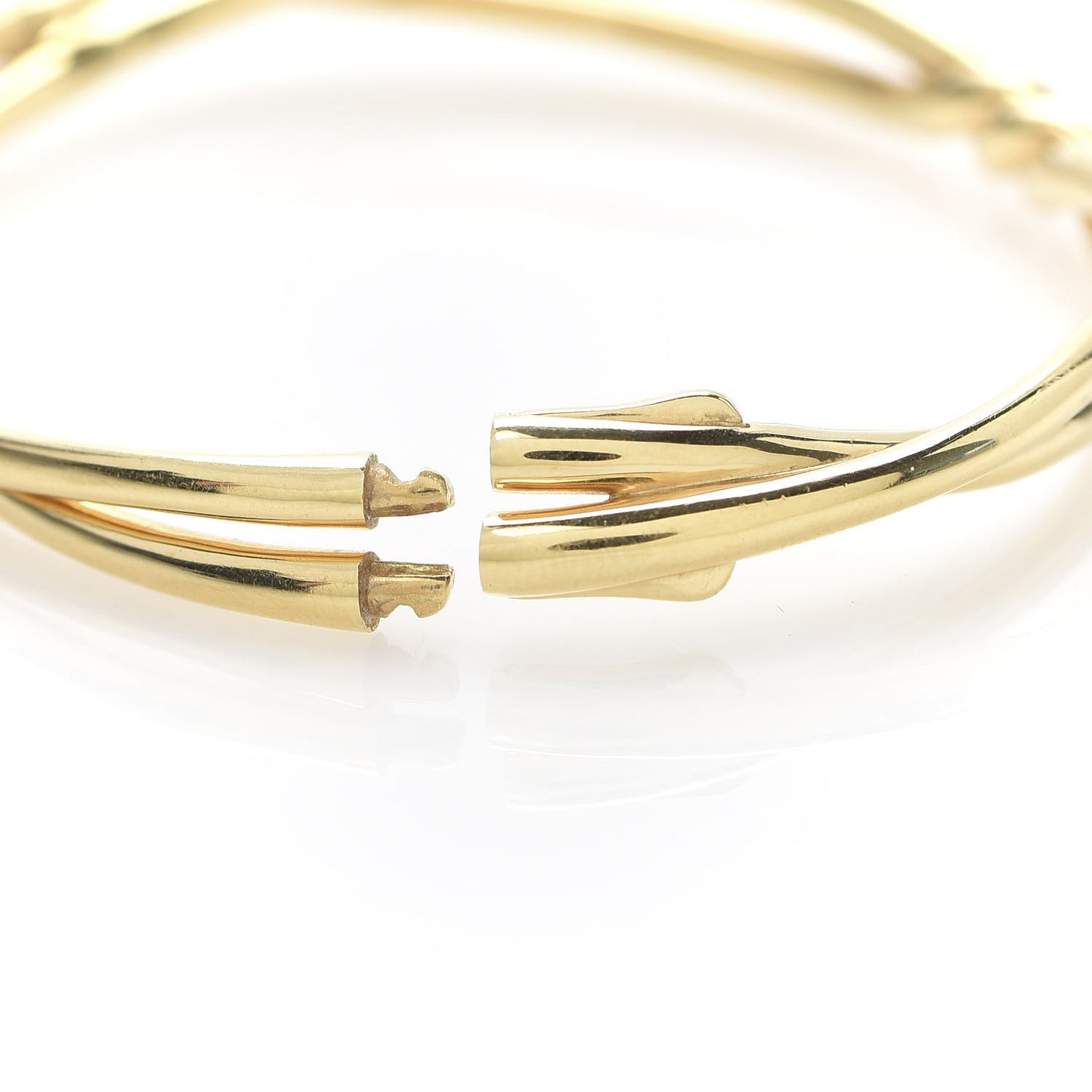 18K Yellow Gold Continuance Center Twist Bracelet