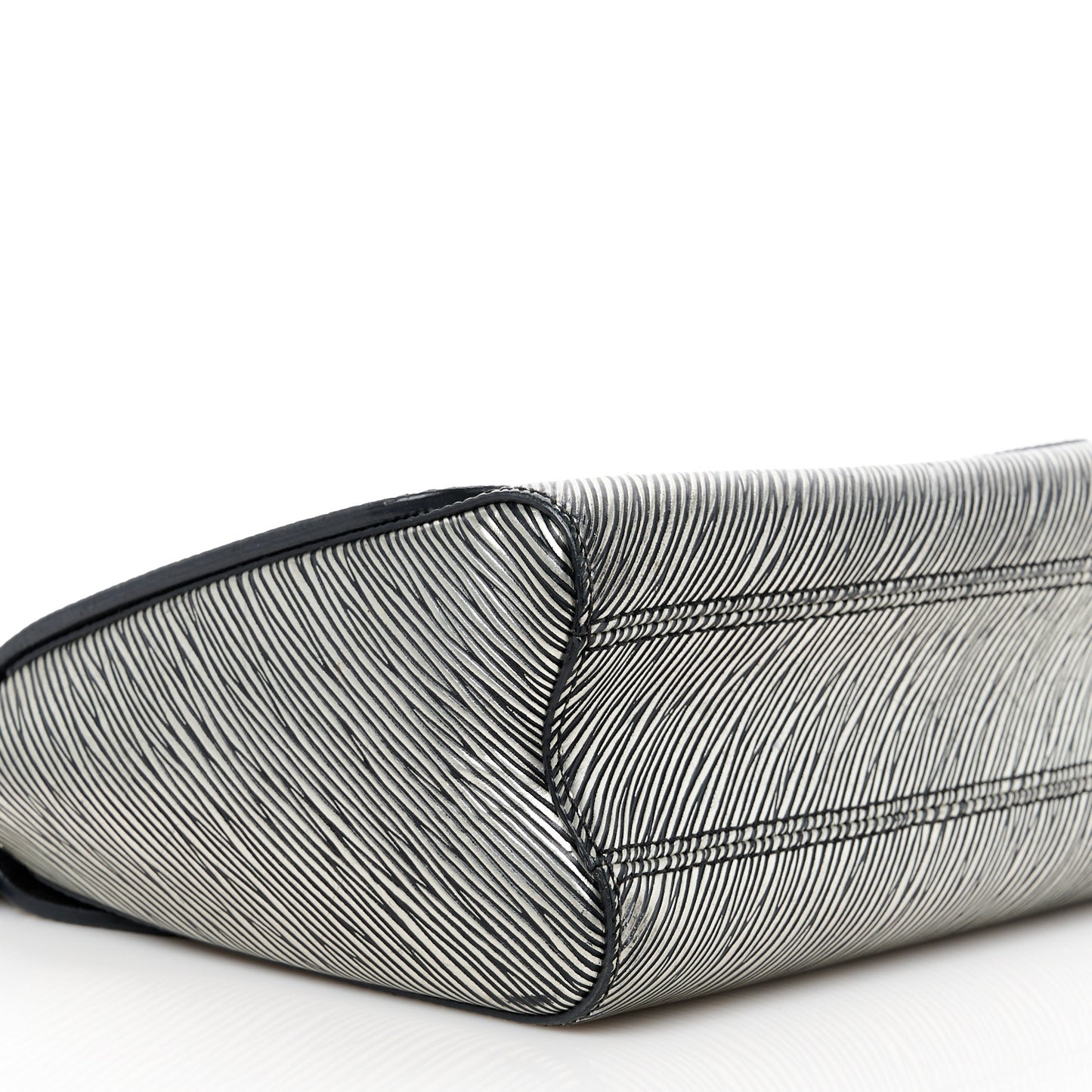 Epi Twist Shoulder Bag MM Platine
